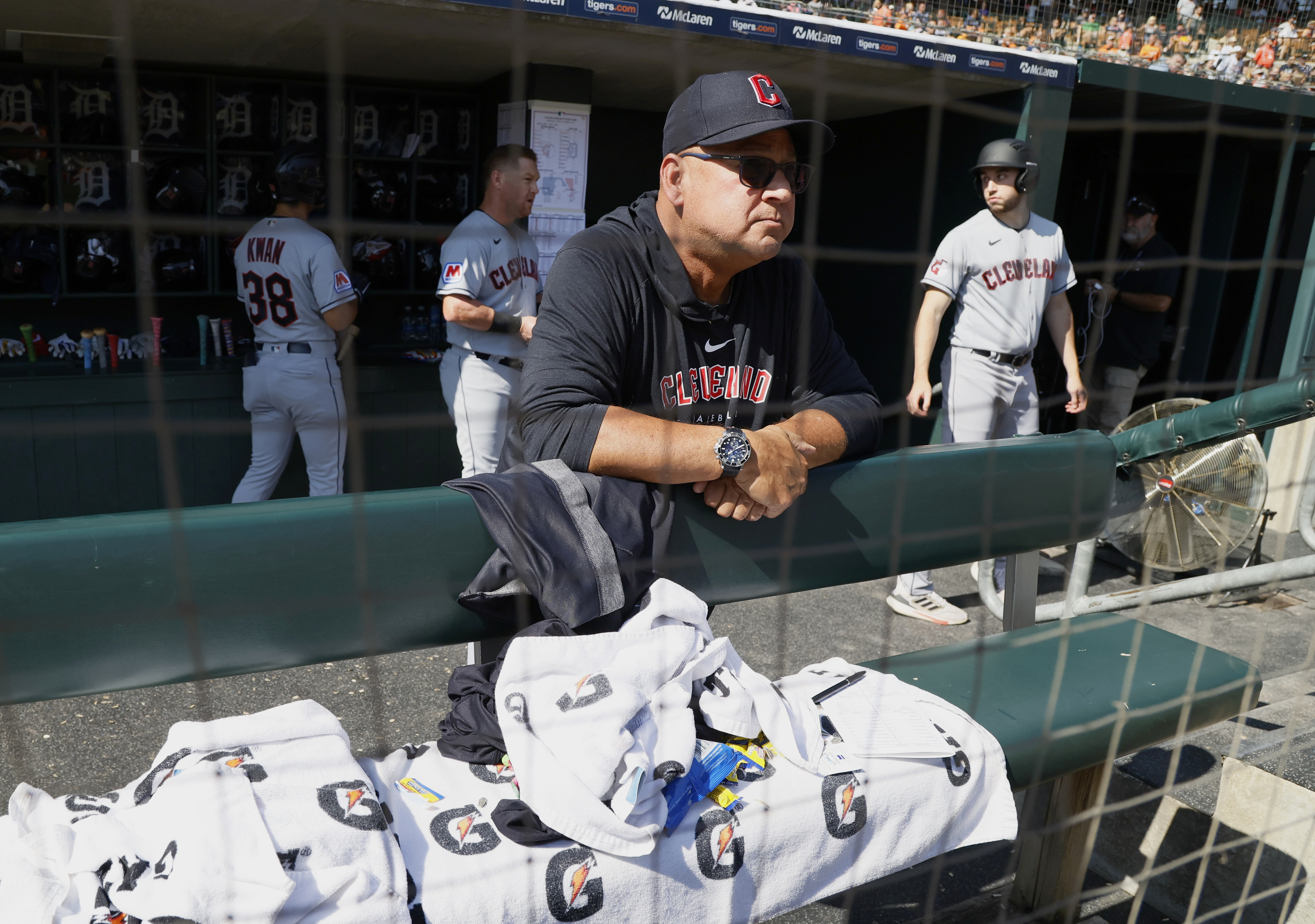 Terry Francona steps away as Cleveland's winningest manager, 2 World Series  titles with Boston –