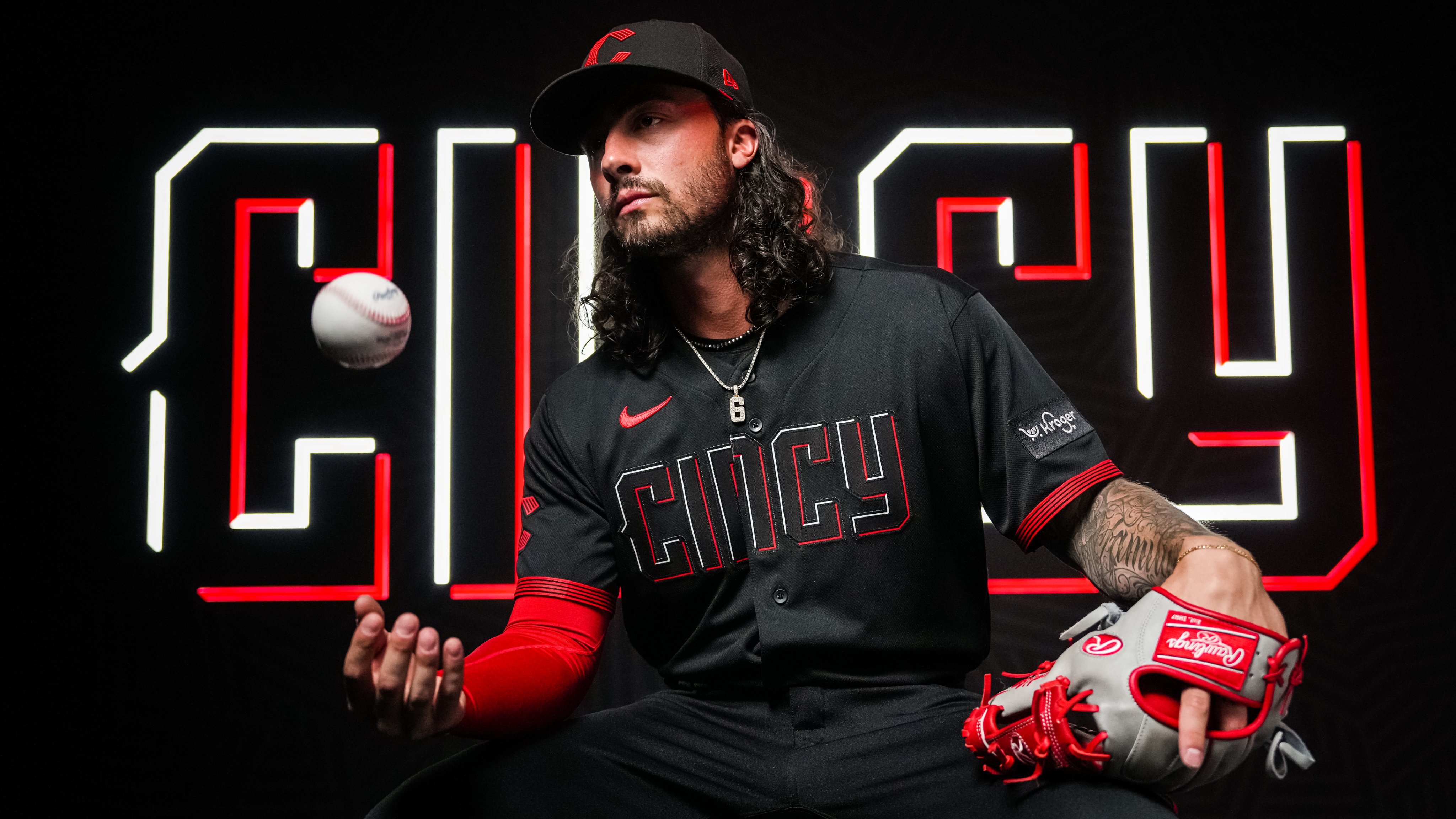 Reds debut 'City Connect' uniforms against Yankees