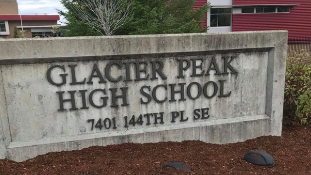 스노호미시 카운티 고등학교, 폭탄 위협으로 대피 소동