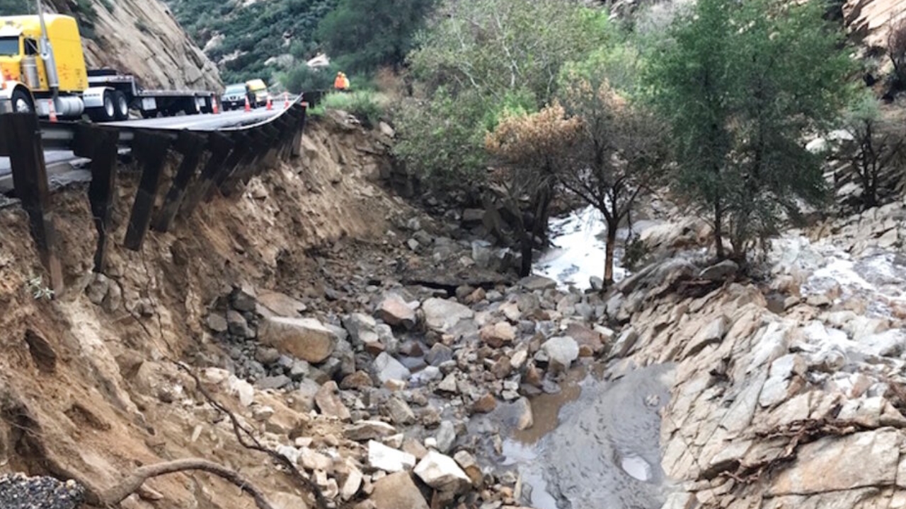 2 dead after massive flooding in Arizona WPXI