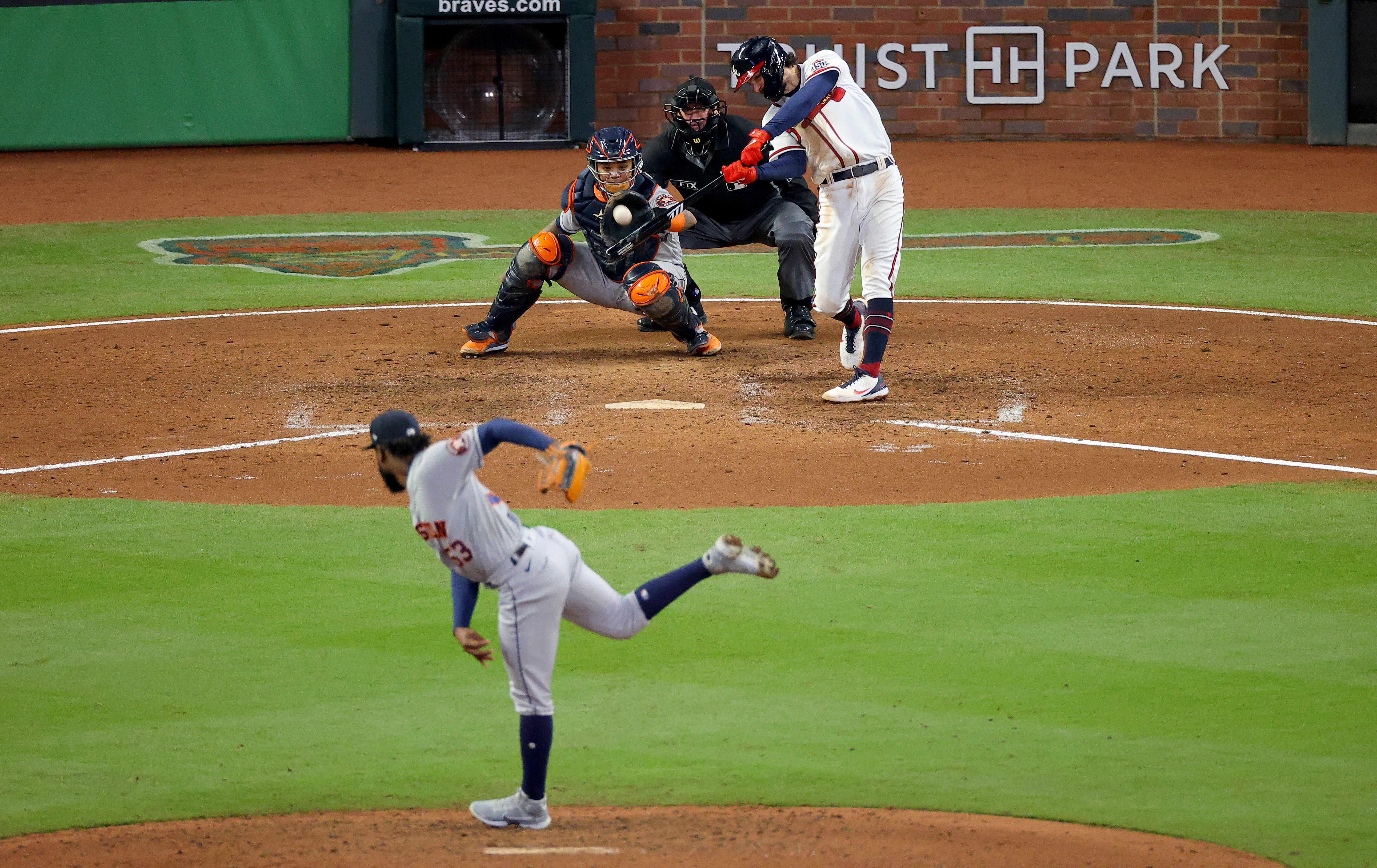 Dansby Swanson and Jorge Soler hit back-to-back home runs, rallying the  Atlanta Braves to a 3-2 win over the Houston Astros for a 3-1 lead in the  World Series – The Morning