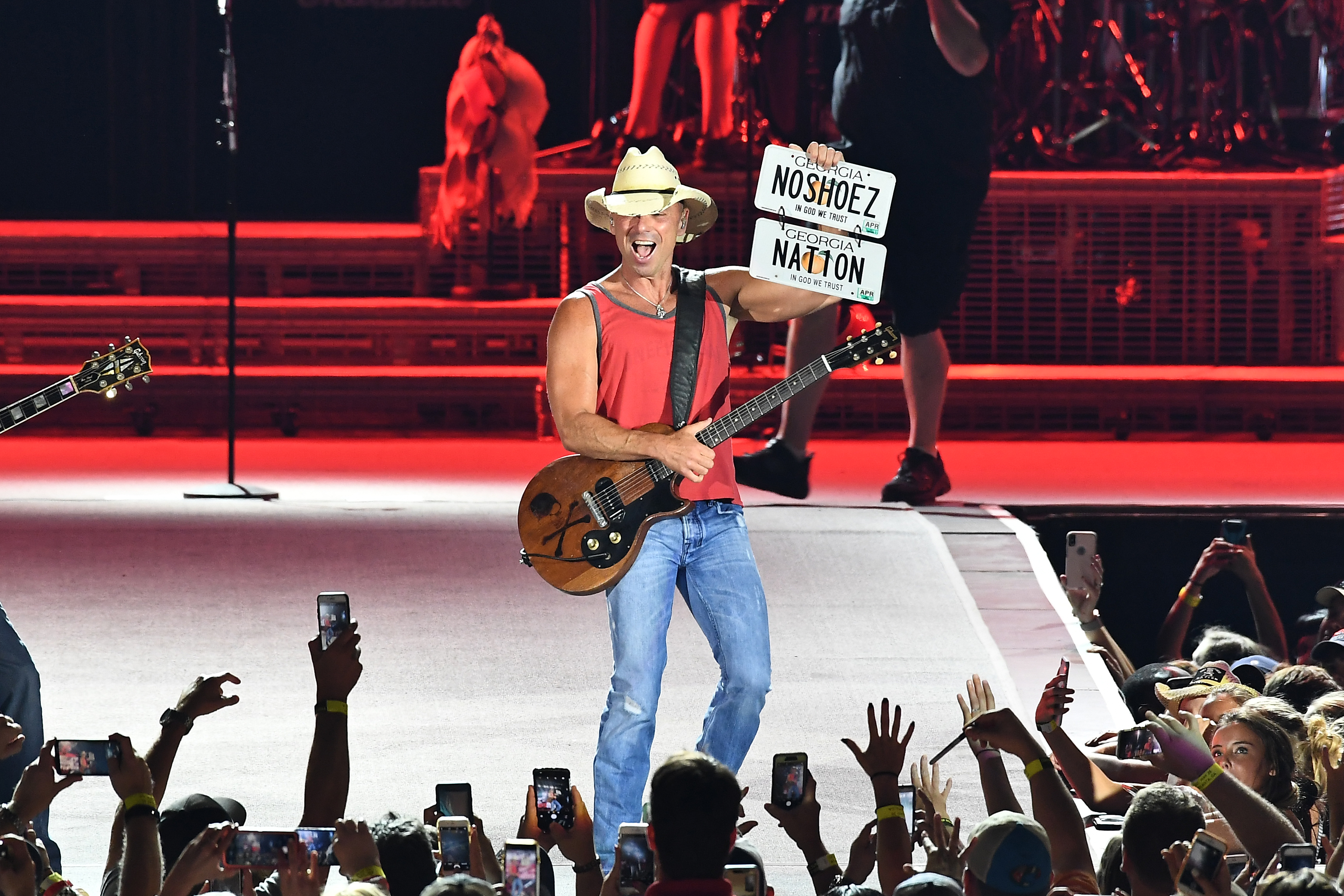 Kenny Chesney, Pittsburgh's Q92.9 FM