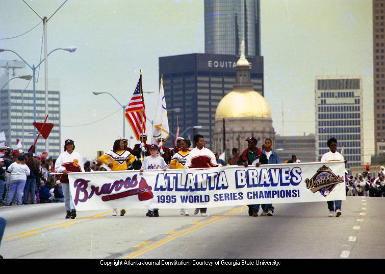 Special 2-page photograph of the Braves World Series parade in