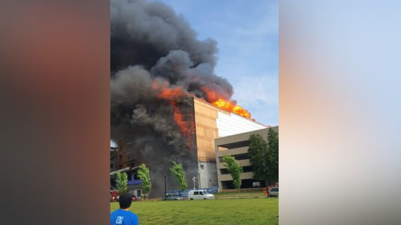 Massive fire breaks out in SouthPark area of Charlotte