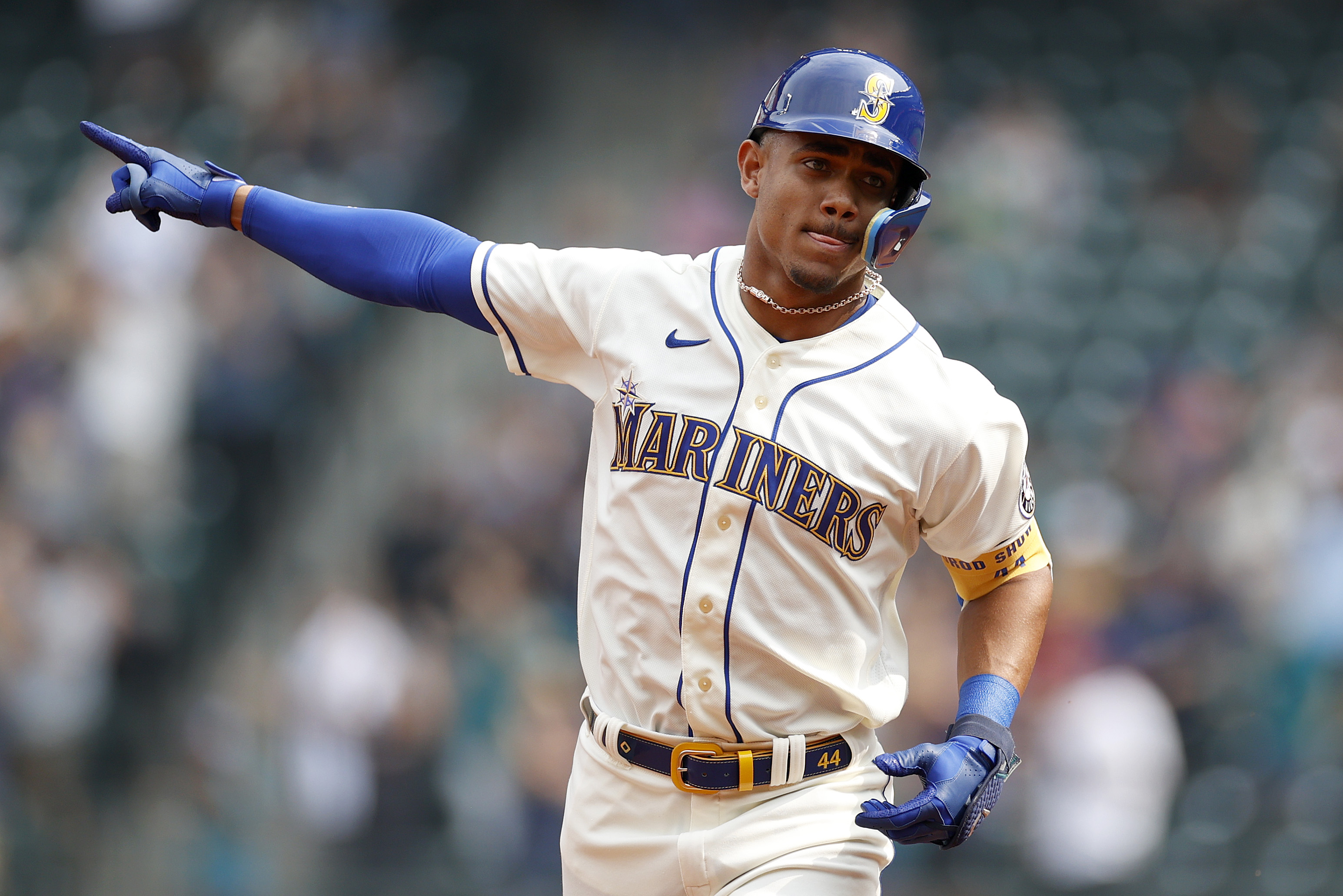 Mariners Reinstate INF Eugenio Suárez from 10-day IL