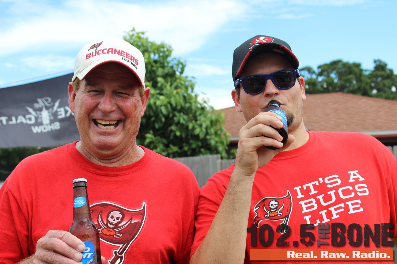 The Mike Calta Show - This is how you start a Tailgate Season …with Hall of  Famer and professional tailgater @warrensapp !! Great Food from  @grillandprovisions and of course #budlight !! @drinkbeertampa