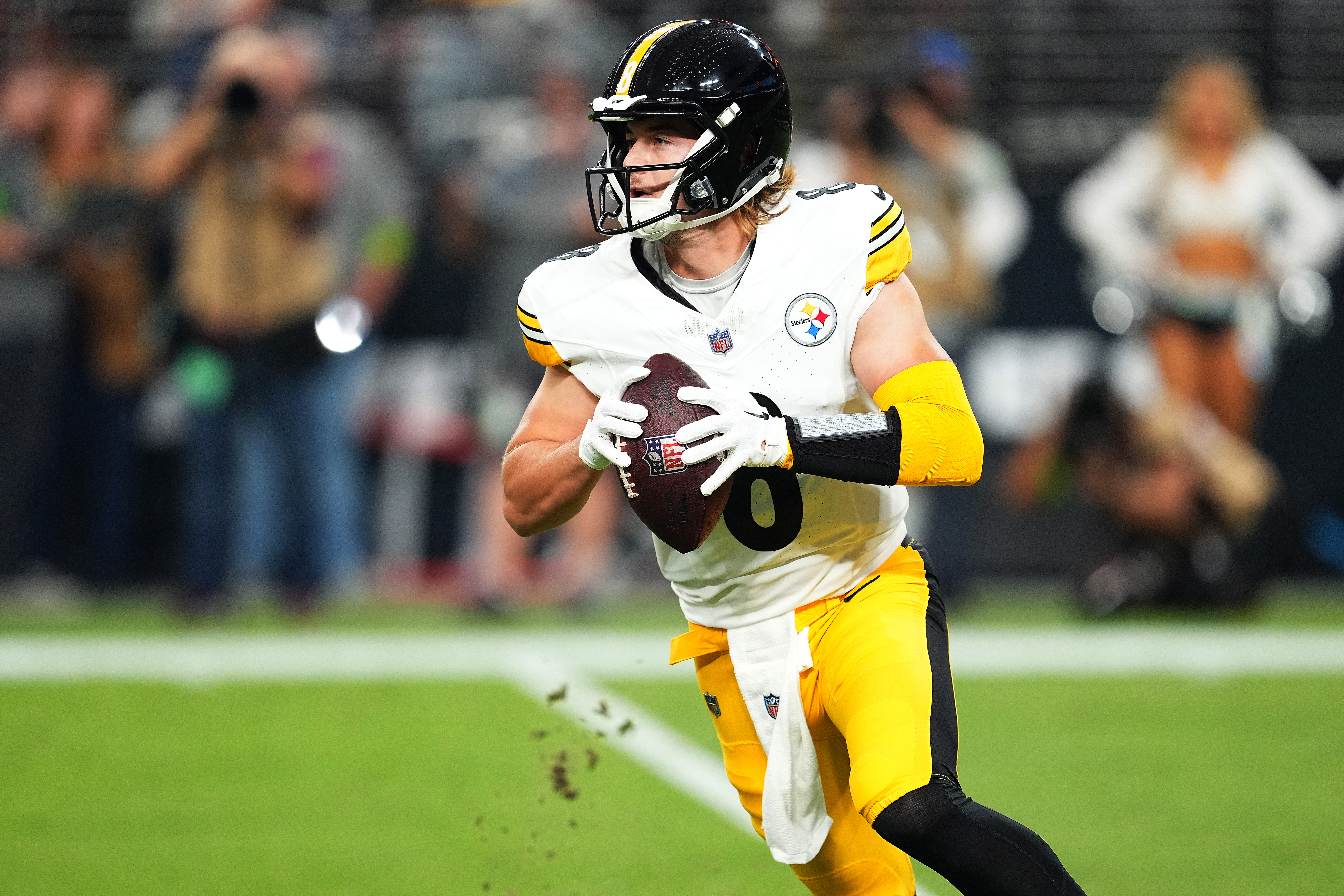 Kenny Pickett takes leap forward in Steelers win over Raiders – WPXI