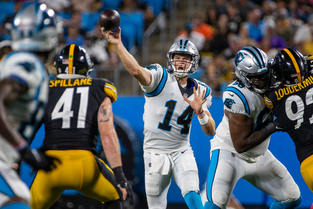 Darnold throws 2 TDs, Panthers smother Steelers backups 34-9 - The San  Diego Union-Tribune