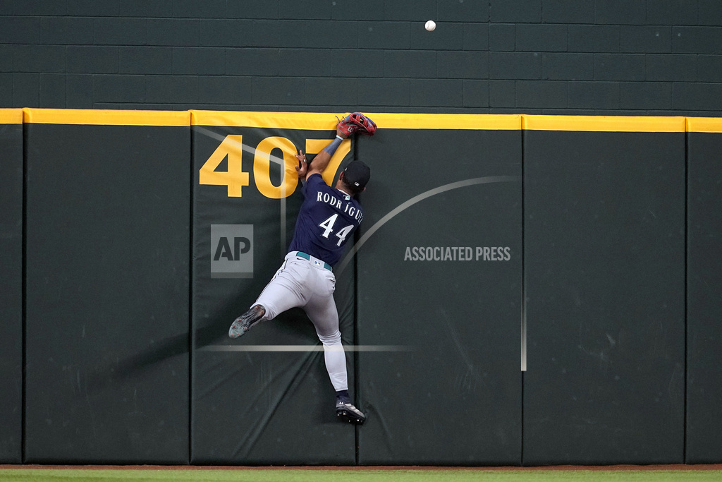 Crawford homers, Kelenic drives in two to back Castillo's win as Mariners  beat A's 7-2, Associated Press