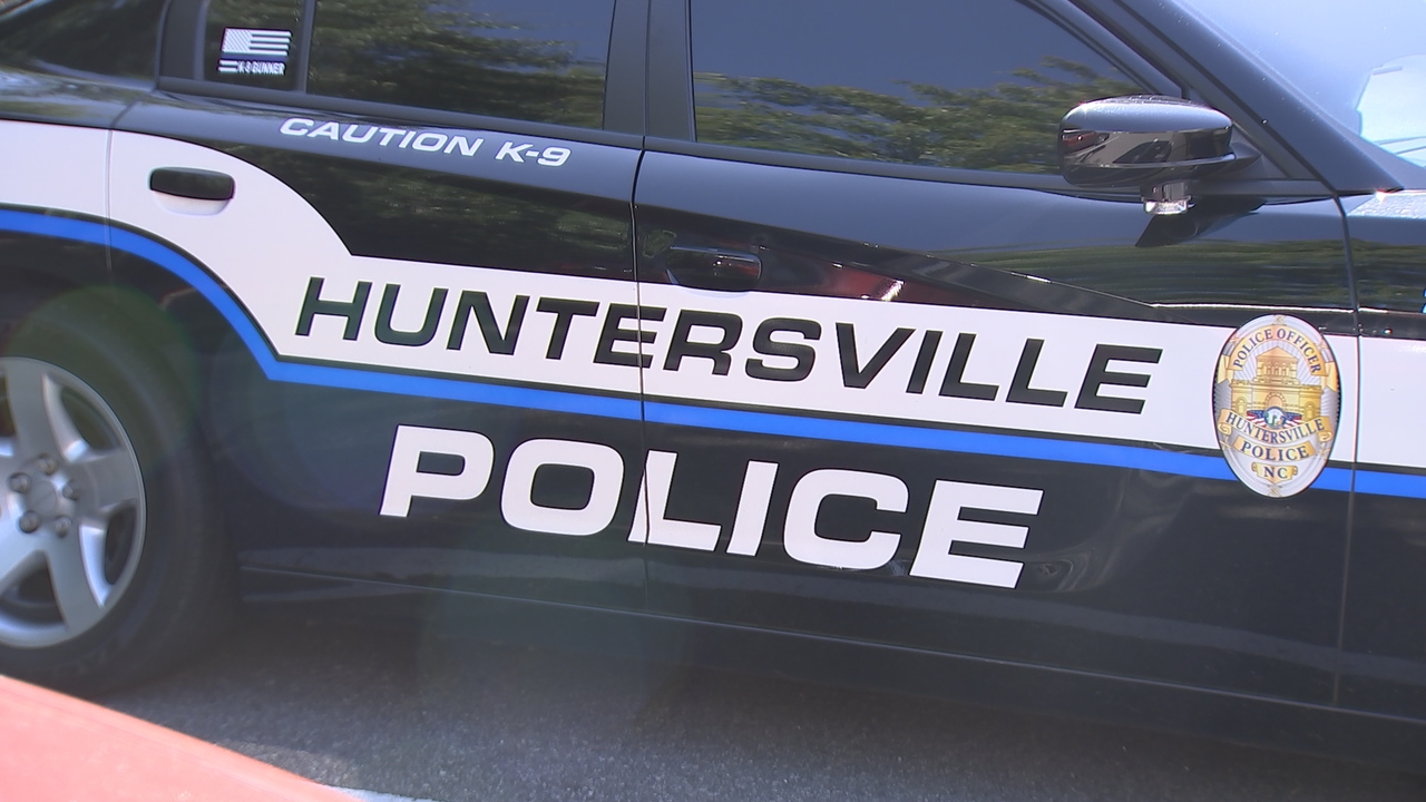 Police Driver killed in overnight Huntersville crash WSOC TV