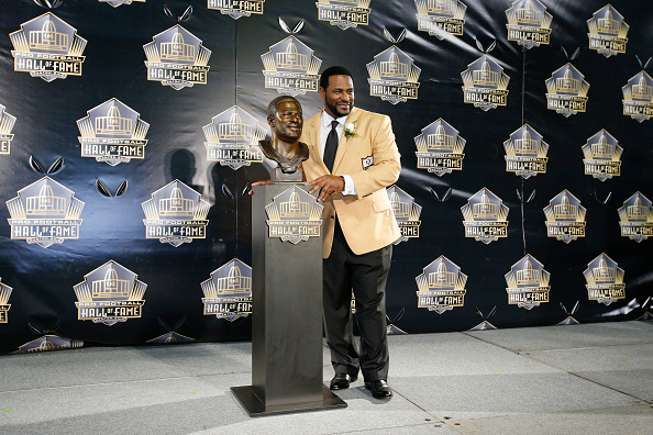 NFL Hall of Famer Jerome Bettis Graduates College: 'A Promise Made'