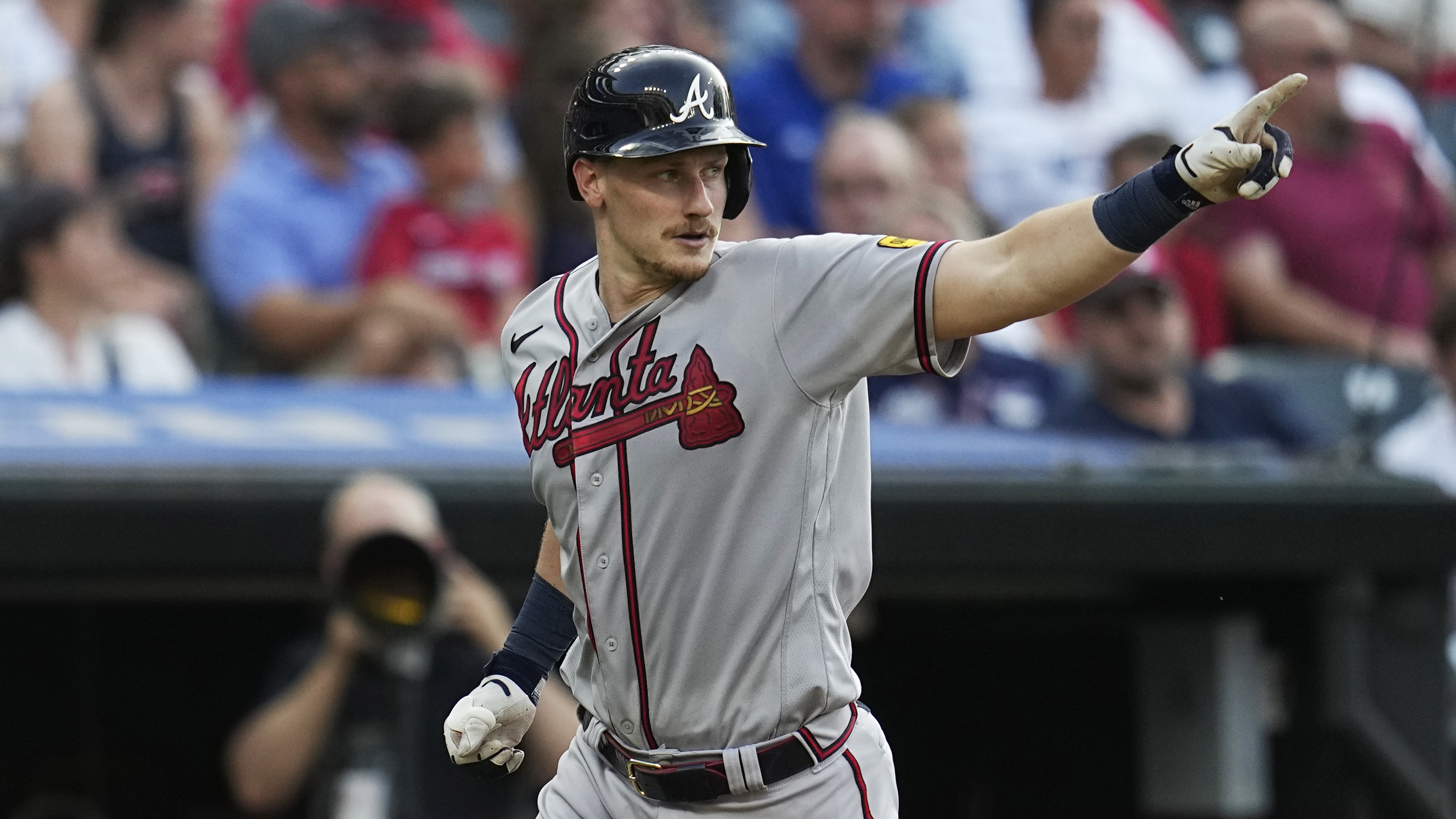 Braves sign catcher Sean Murphy to six-year, $73 million contract extension  