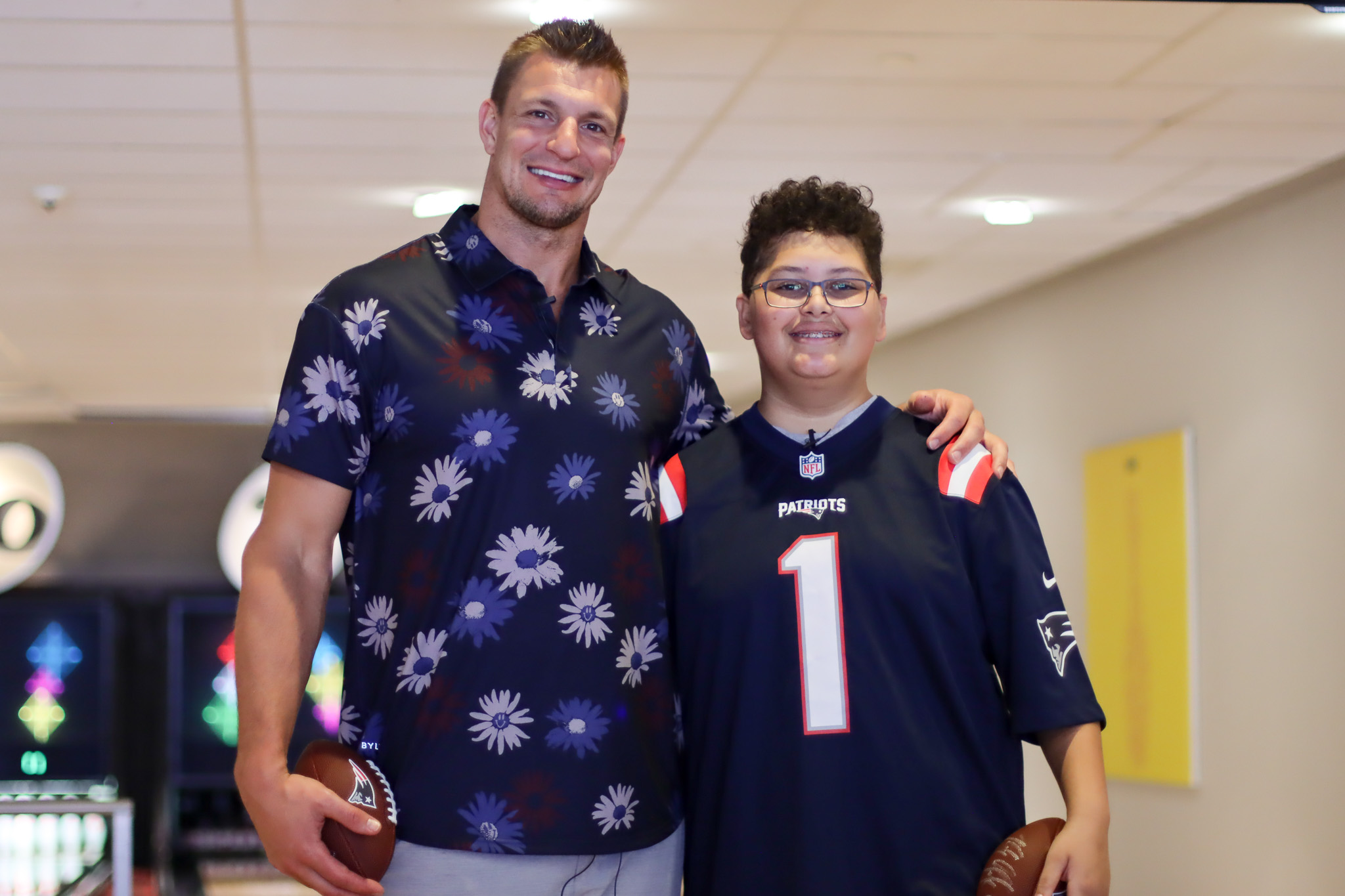 Former Patriot Rob Gronkowski receives Wish Hero Award at 2019 Make-A-Wish  Gala