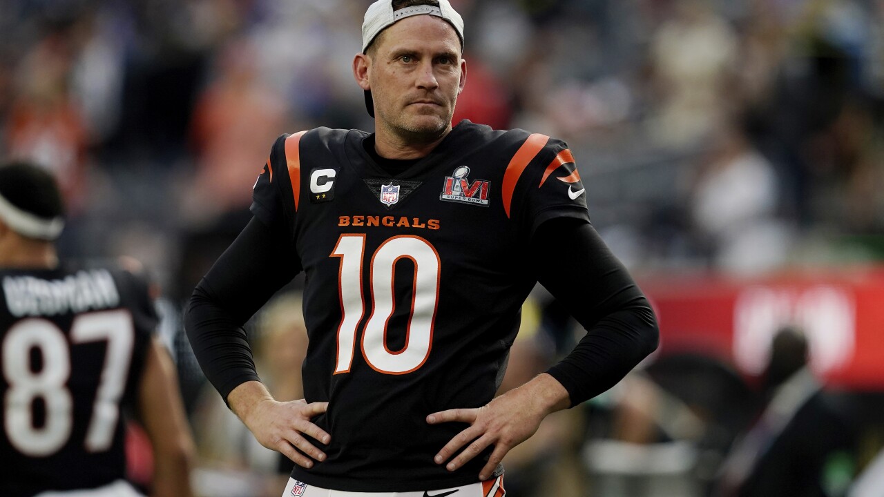 Bengals waived long-time punter and former UC Bearcat Kevin Huber – WHIO TV  7 and WHIO Radio