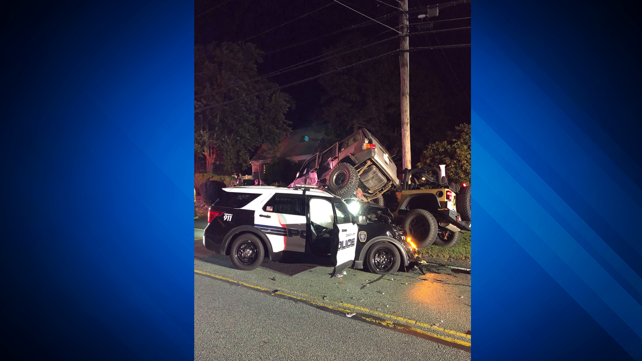 Chatham police officer, 2 other motorists injured in crash – Boston 25 News