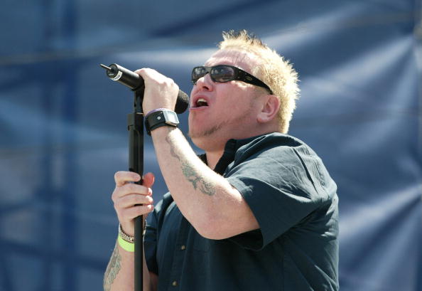 Smash Mouth Singer Steve Harwell Retiring Due to Health Issues After  Chaotic Show