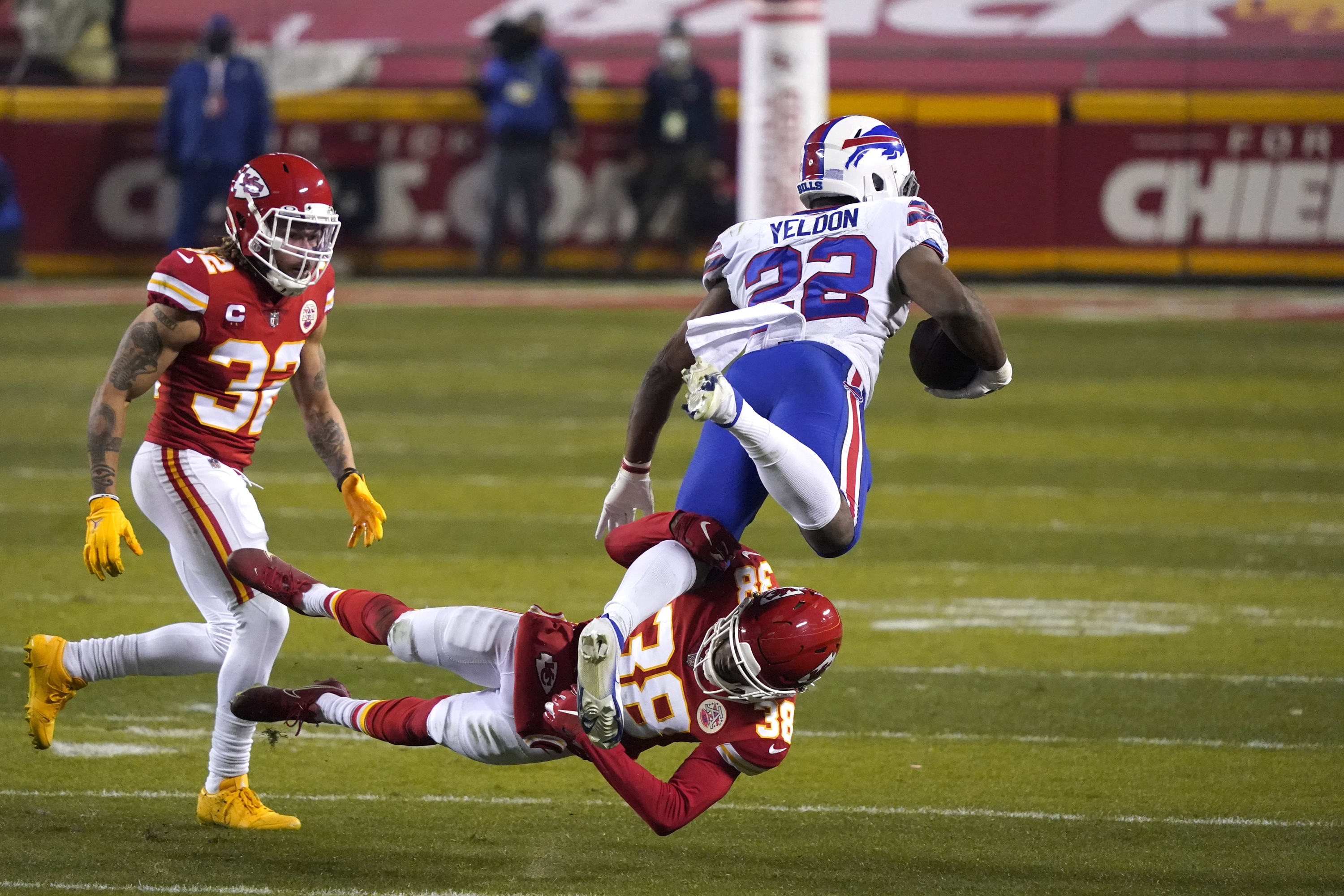 Chiefs advance to Super Bowl LV with 38-24 win over Bills