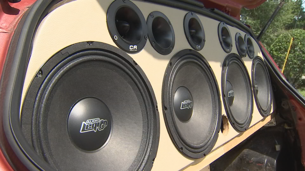 Florida law changes tune on loud car stereo music