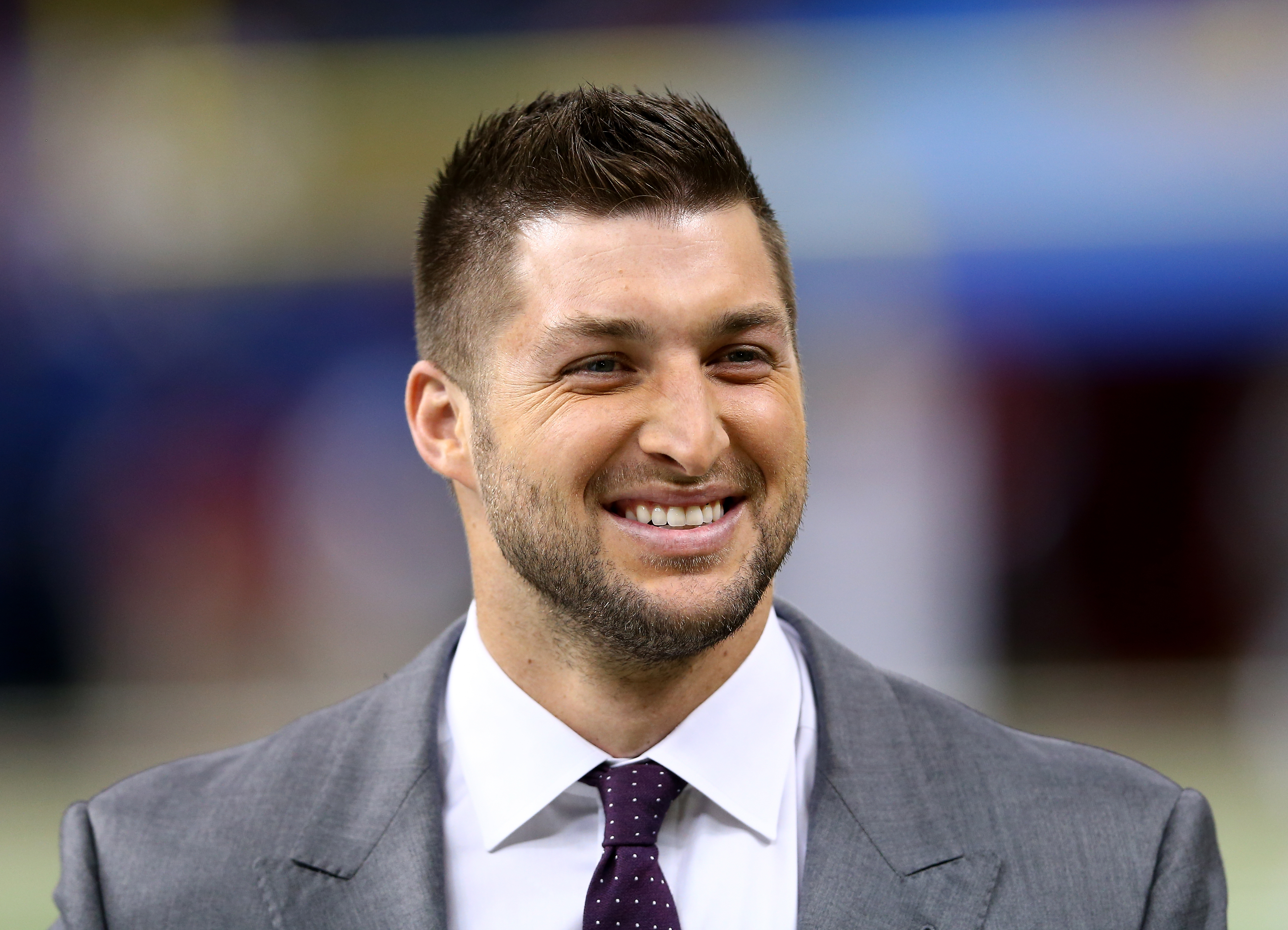 Tim Tebow signs contract with Jacksonville Jaguars to play tight end