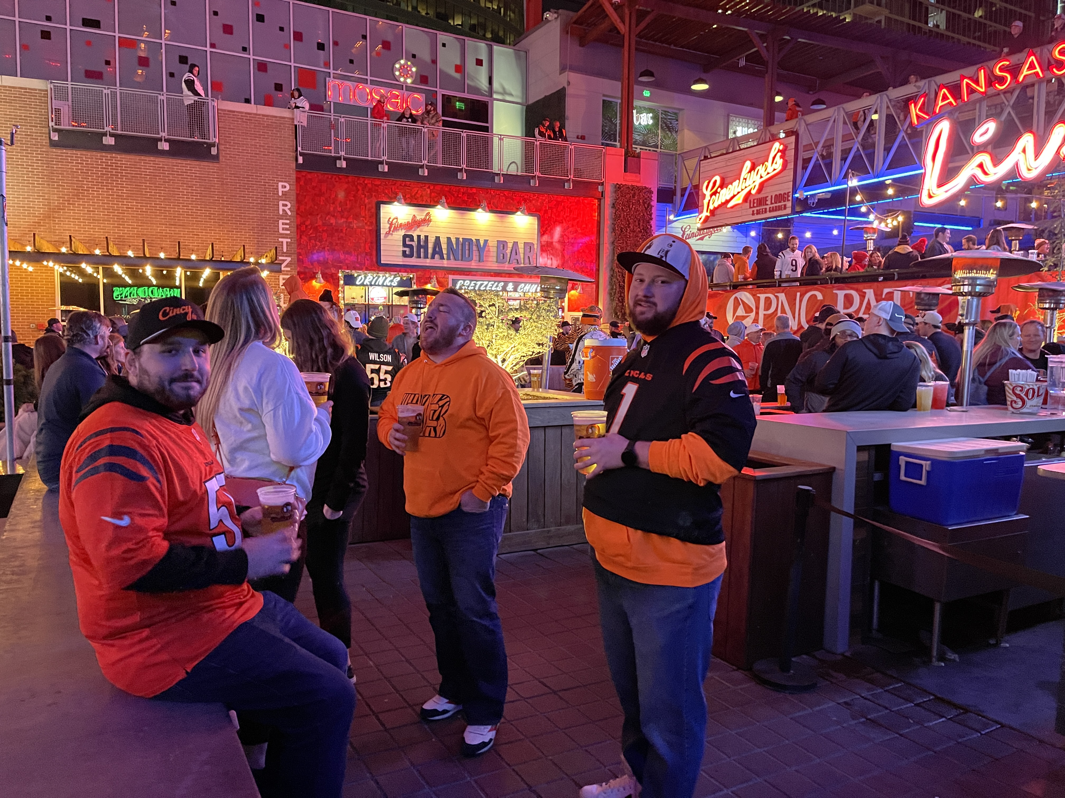 They're great fans, I love them;' Bengals fans gather in Kansas City before  Sunday's playoff game – WHIO TV 7 and WHIO Radio