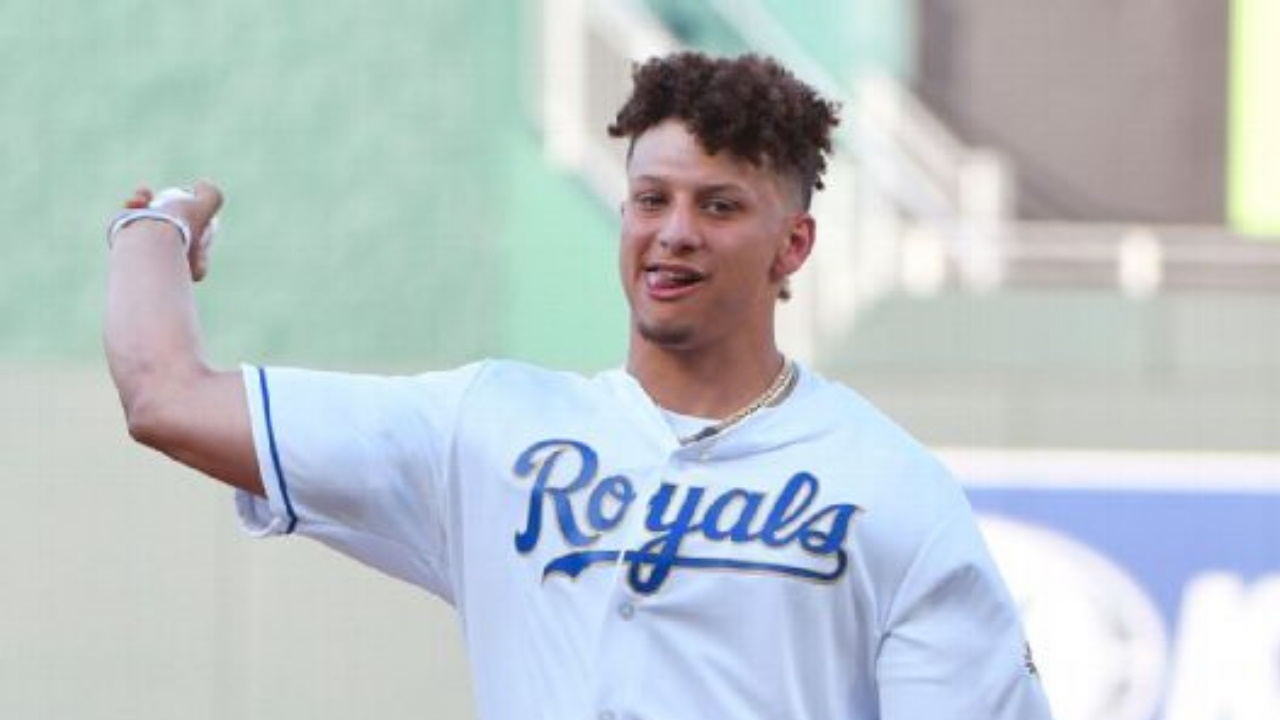 Chiefs Qb Patrick Mahomes Now Part Owner Of Kansas City Royals Kiro 7 News Seattle