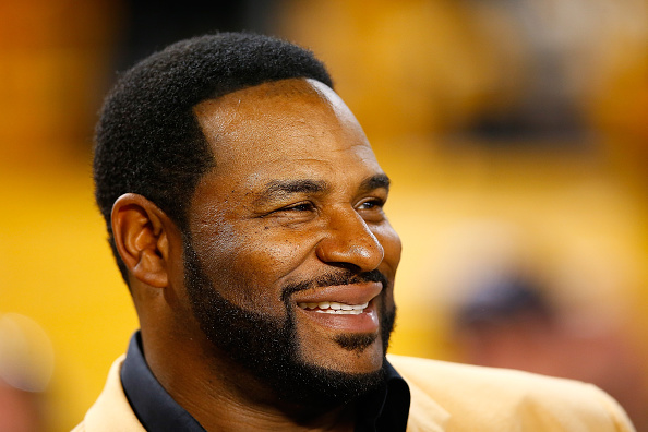 NFL Hall of Famer Jerome Bettis Announces Completion of Business Degree - Sports  Illustrated