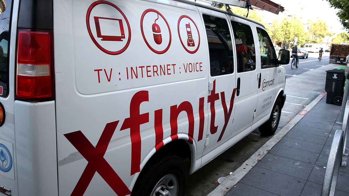 Comcast's Xfinity Stream Outage Had Terrible Timing For NFL Fans