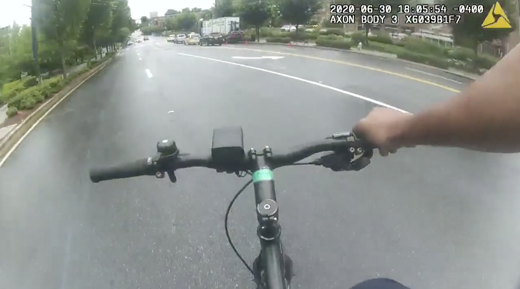 Atlanta Police Officer Borrows Cyclists Bike On Beltline To Catch Murder Suspect 955 Wsb 
