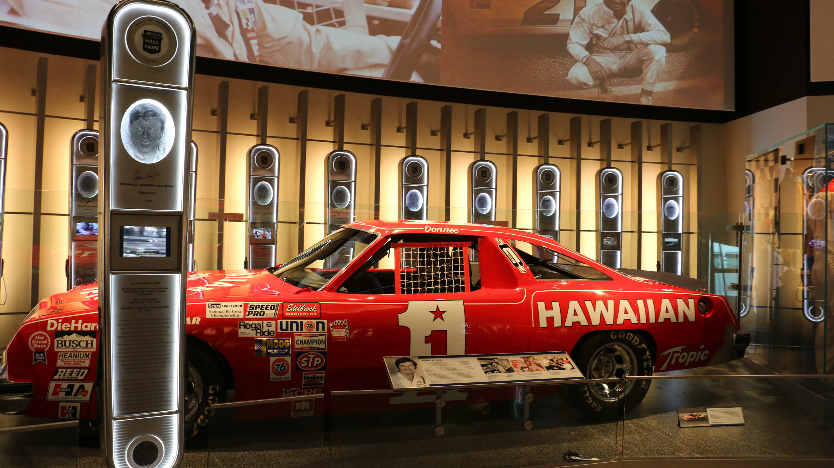 置物 NASCAR HALL OF FAME GNOME nascar-hall-of-fame-class-of-