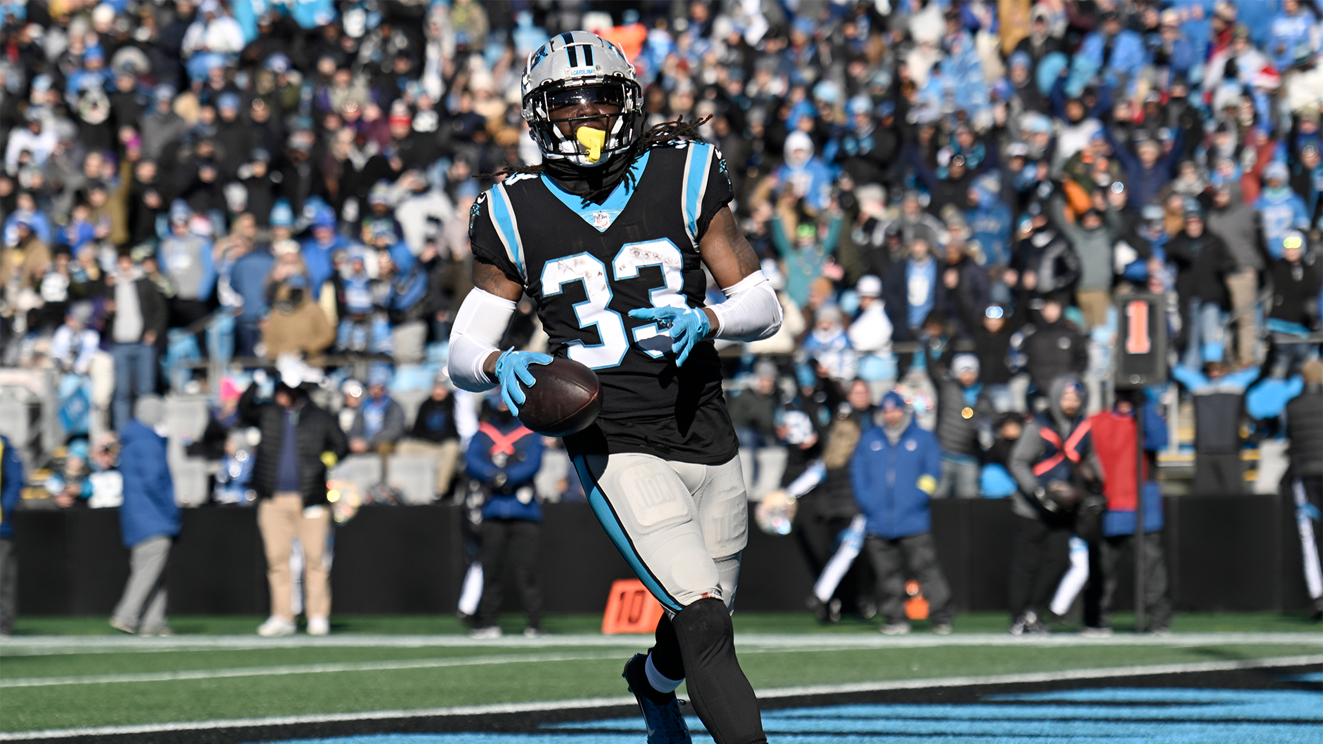 The Lowdown: Panthers run through and past Bengals