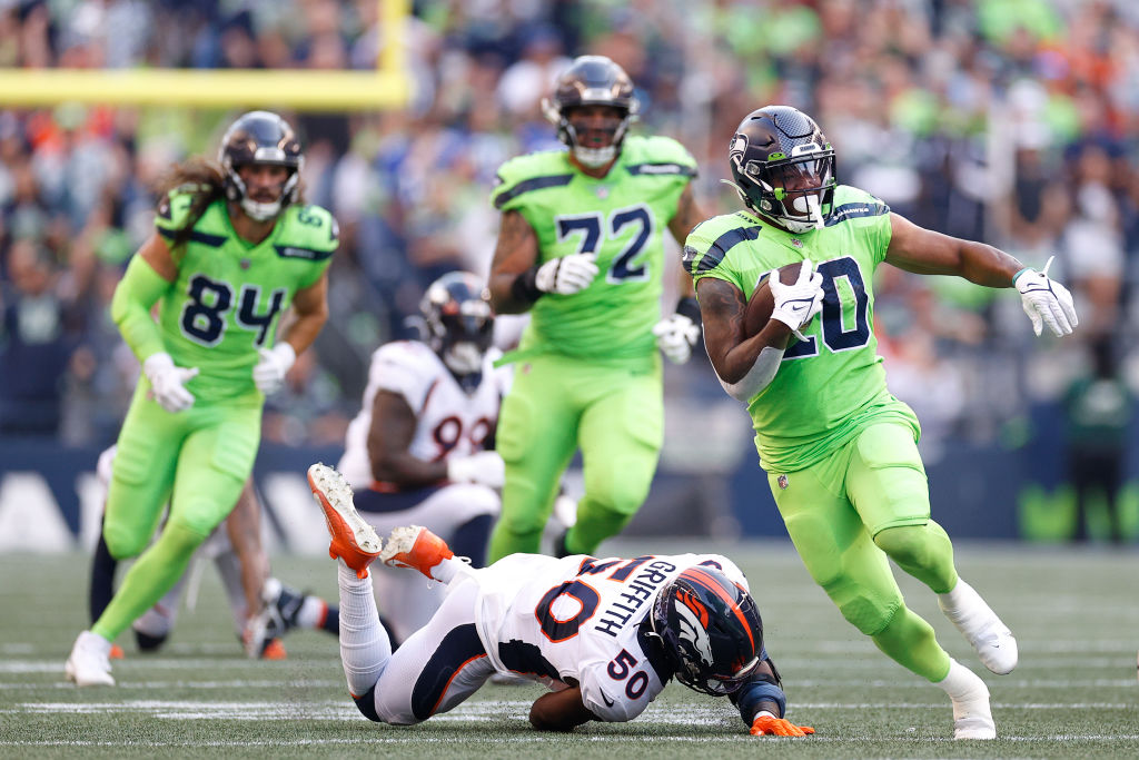 Seahawks survive Russell Wilson's return, top Broncos 17-16 - The