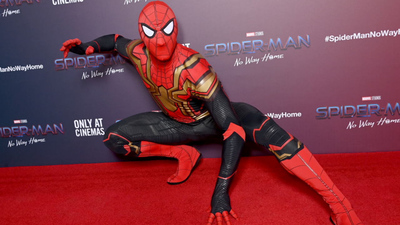 Spider-Man: No Way Home' becomes first pandemic-era movie to smash $1  billion milestone globally