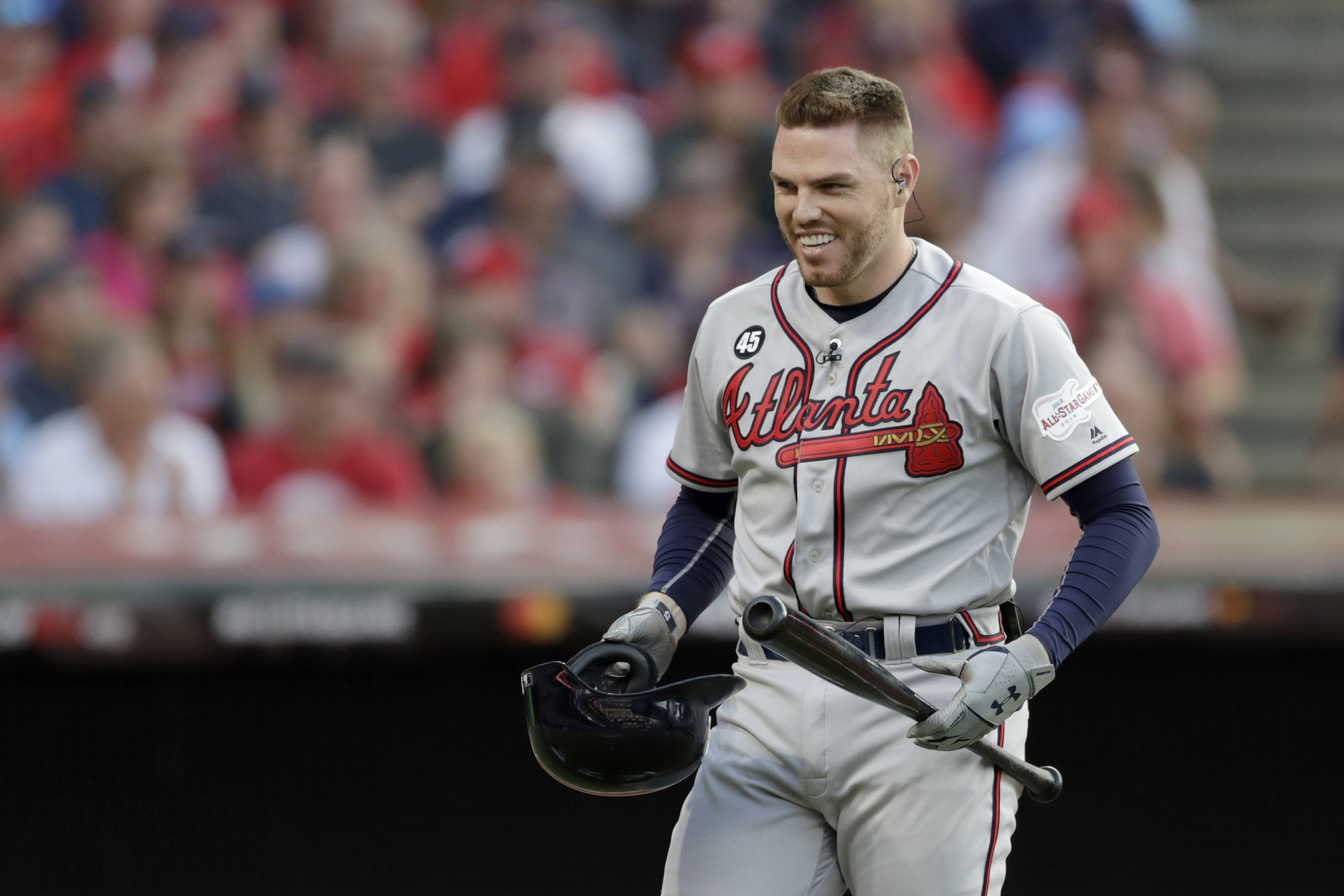 Freddie Freeman and Wife Chelsea Freeman's Adorable Son Almost Eats  Painted Pizza at a Birthday Party For a 1-Year-Old - EssentiallySports
