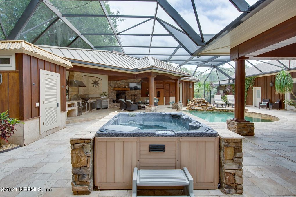 jacksonville jaguars hot tub