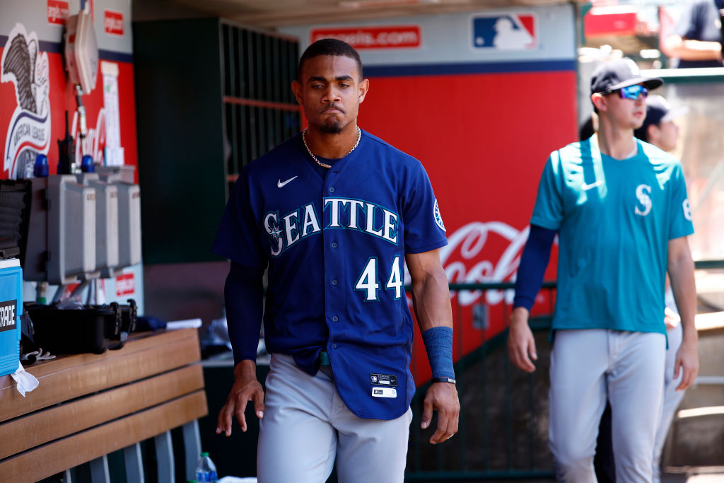 Mariners' Julio Rodríguez, Jesse Winker return from injury to full OF -  Seattle Sports