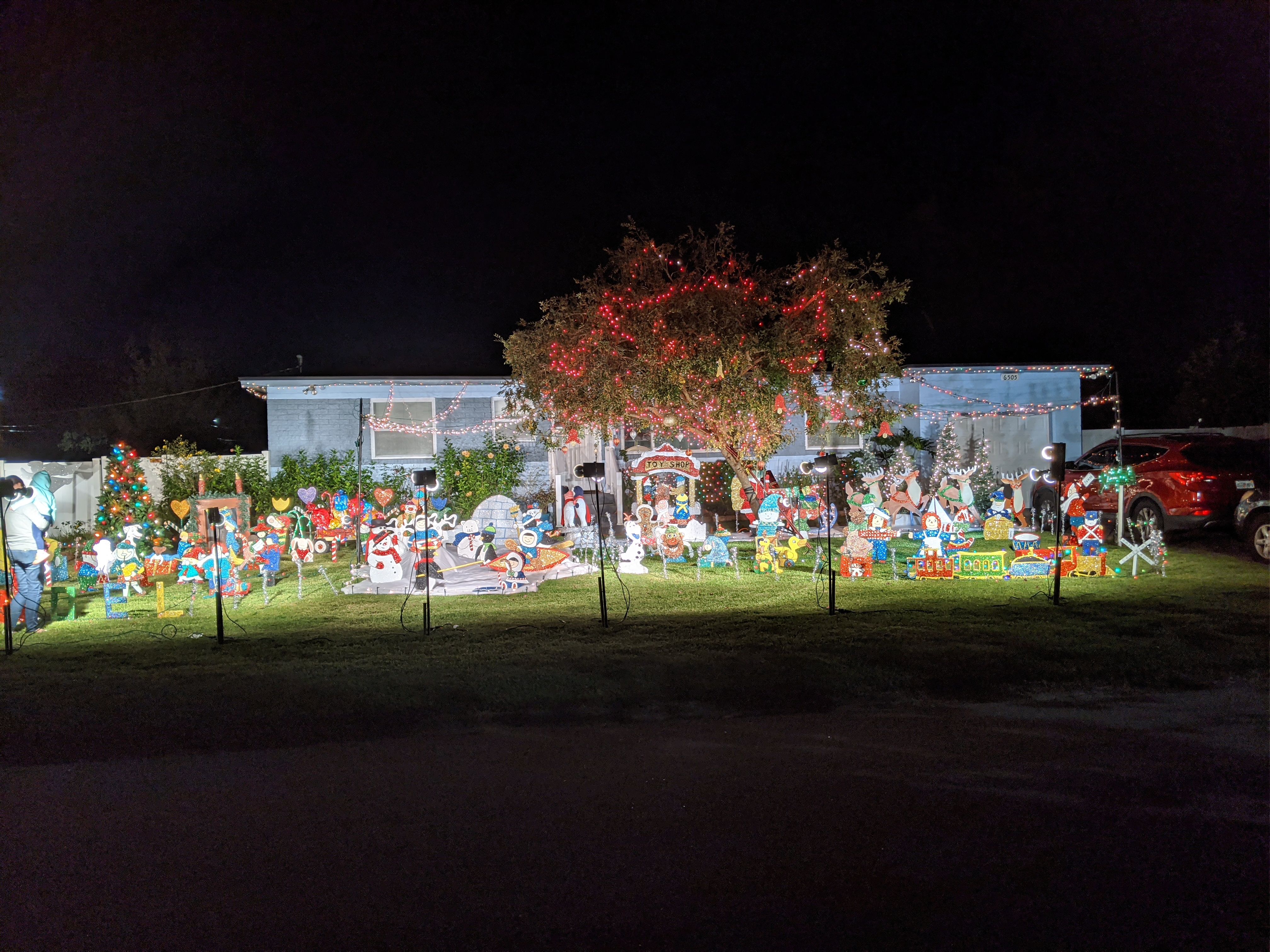 JACKSONVILLE CHRISTMAS LIGHTS 2019: Map of the best places to see Christmas  lights in the Jacksonville area - Action News Jax, image size:4032x3024