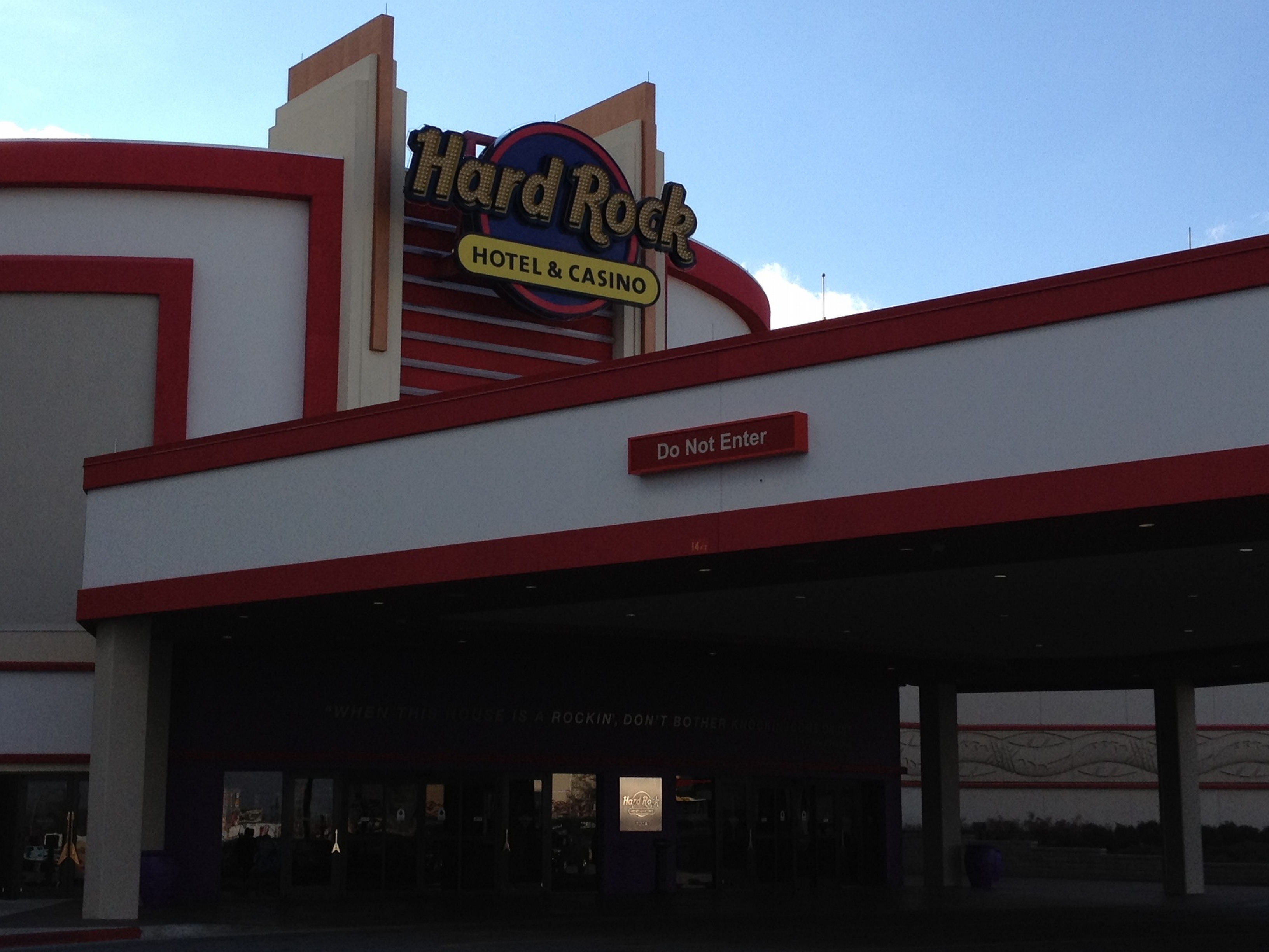 hard rock casino tulsa valet parking