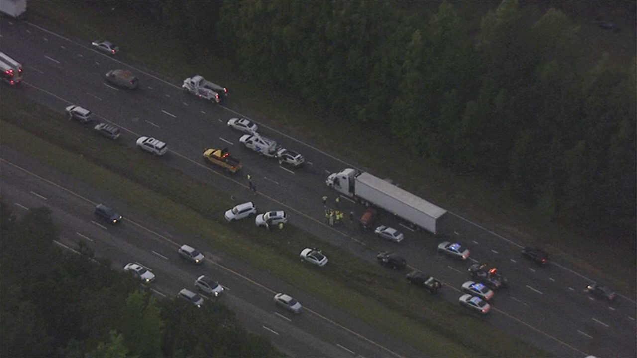 Nearly 30 vehicles involved in crash on North Carolina interstate WSOC TV