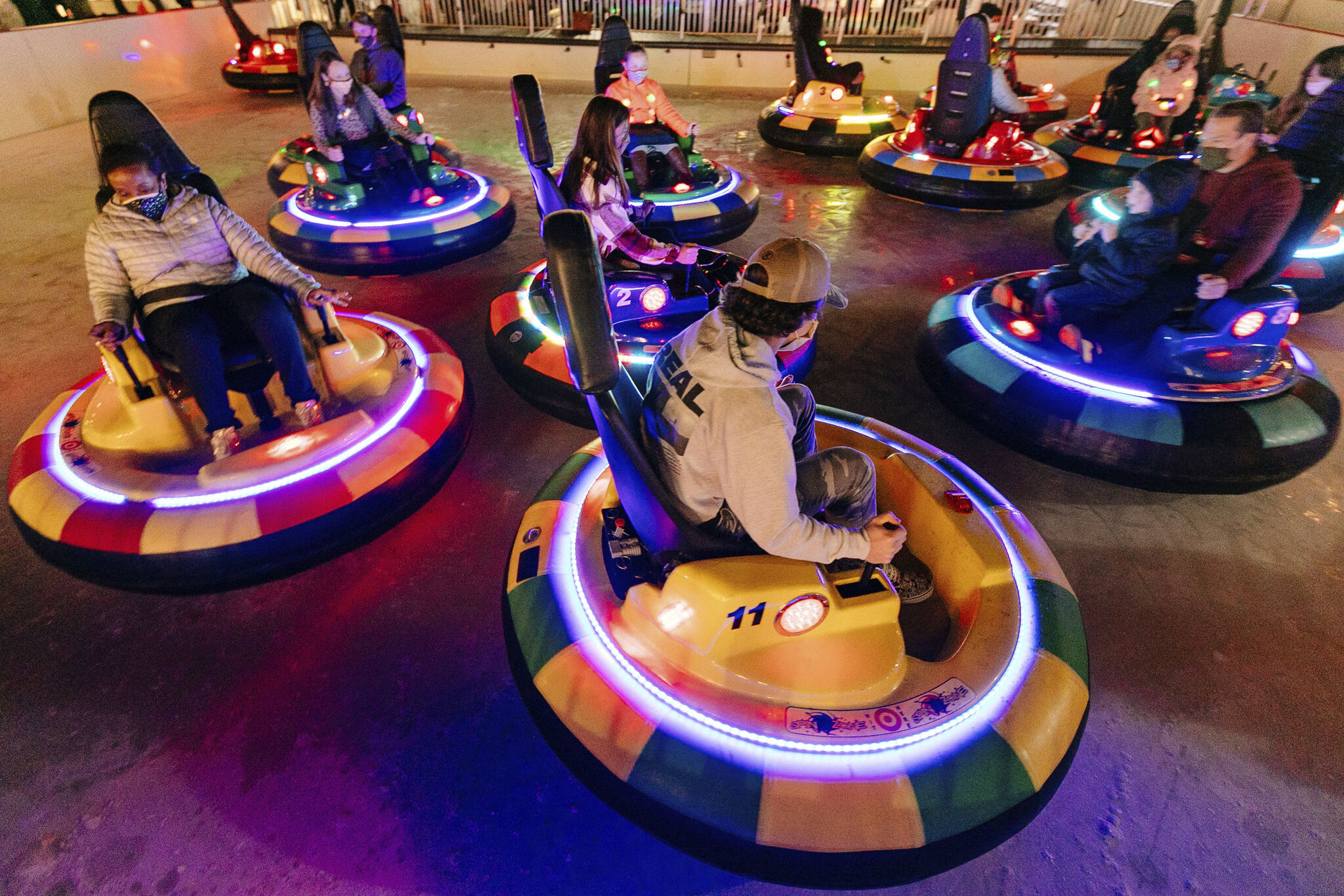 Enjoy ice tubing, ice bumper cars at Winterfest – WSB-TV Channel 2