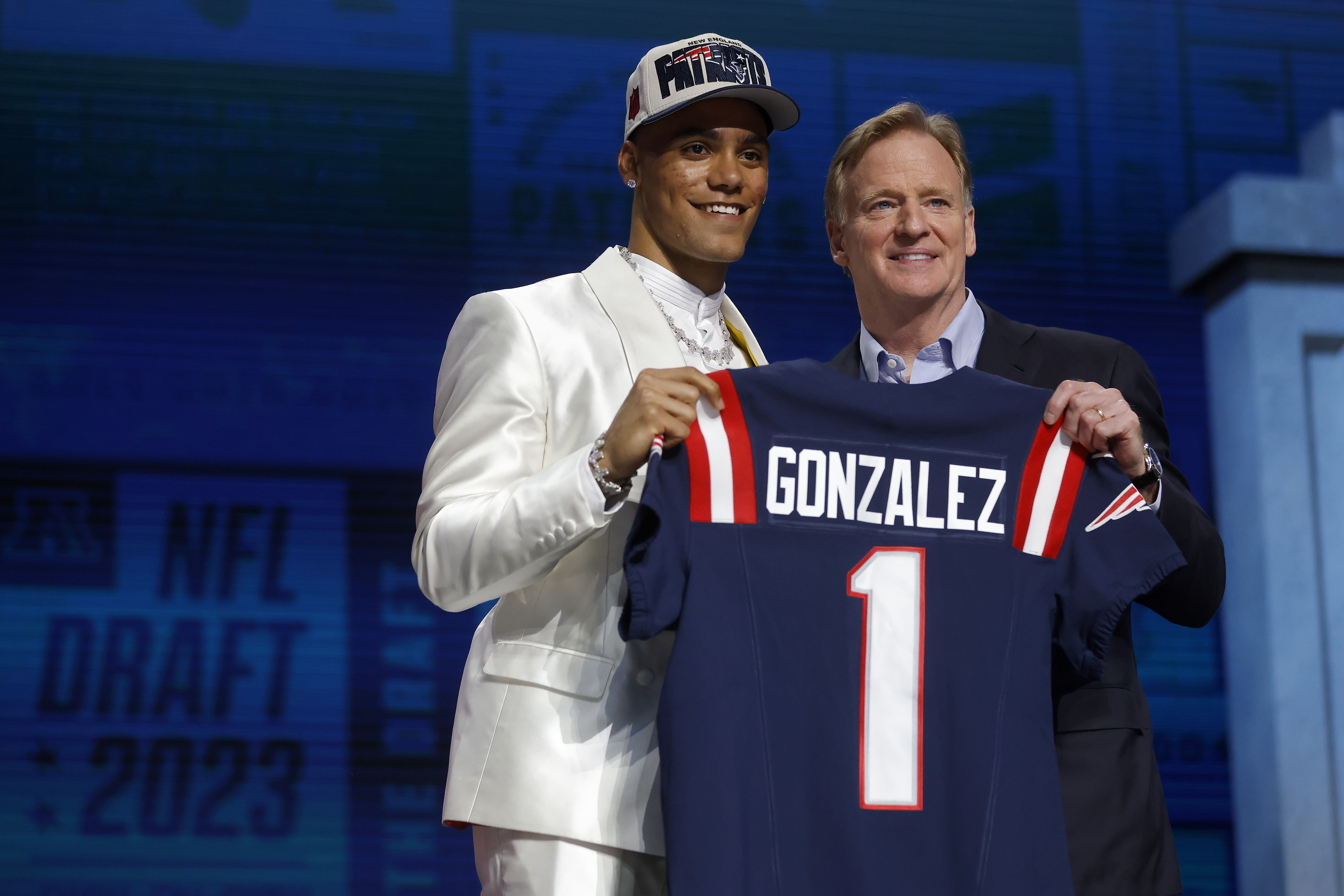 Patriots select CB Christian Gonzalez with 17th pick in 2023 NFL Draft –  Boston 25 News