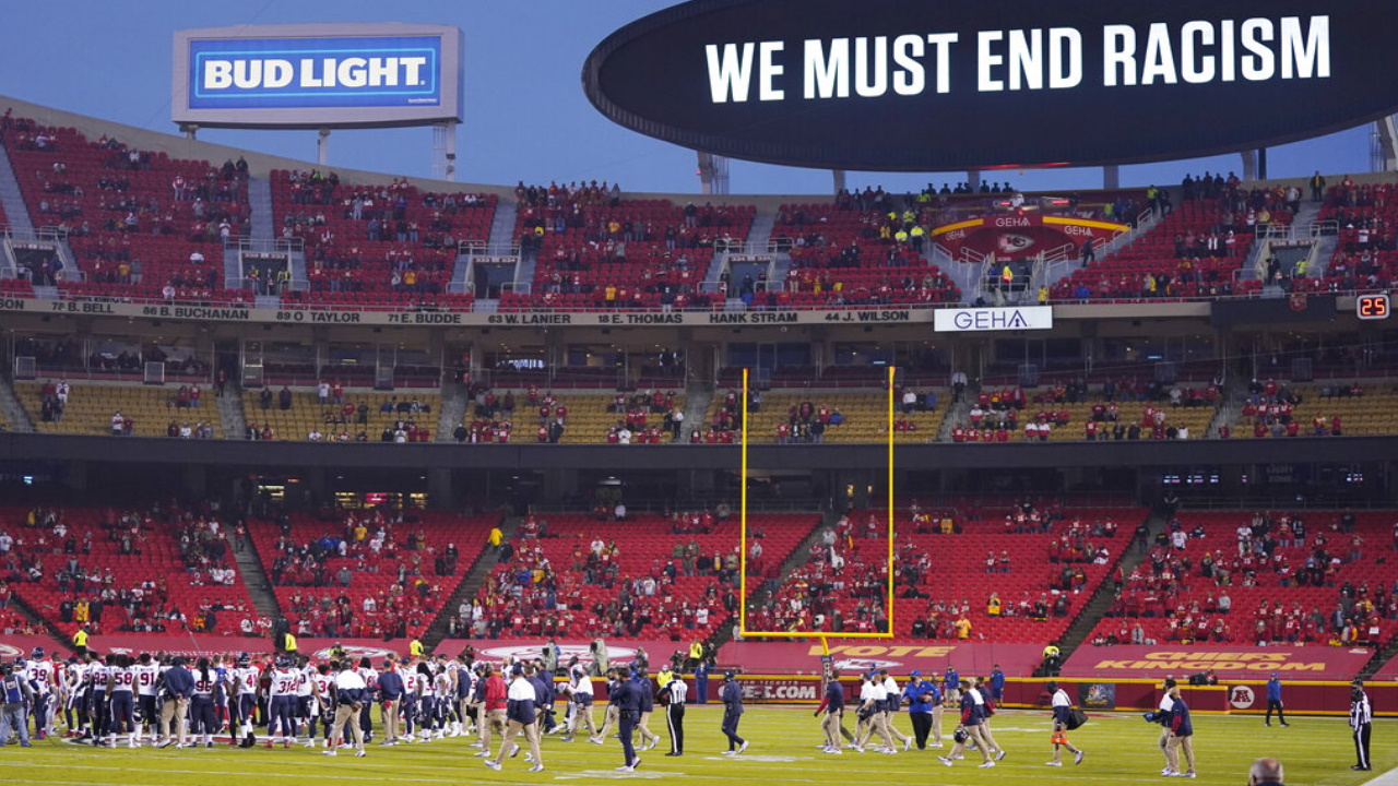 NFL season kicks off with nod to social injustice at Chiefs-Texans