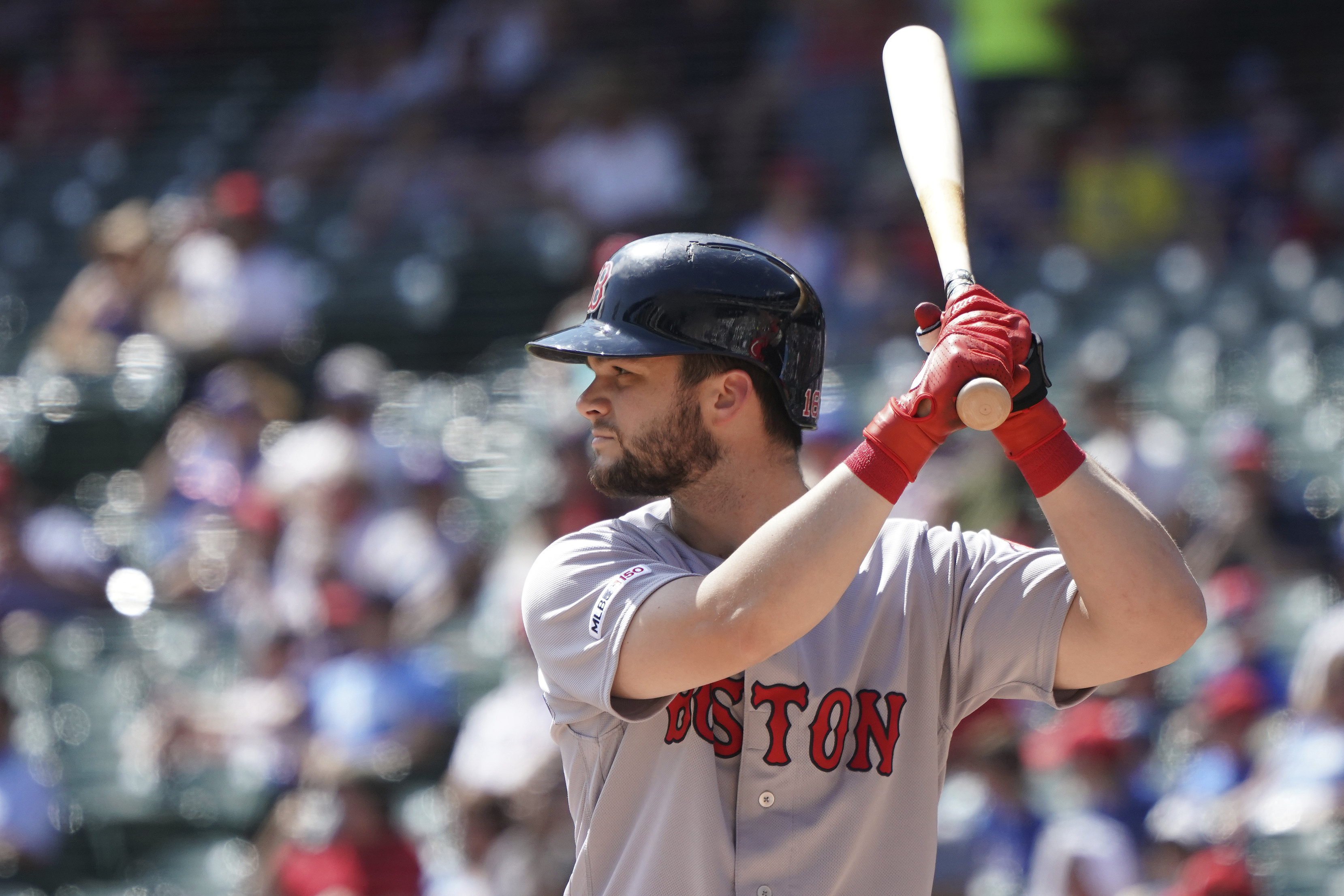 Red Sox trade outfielder Andrew Benintendi to Royals