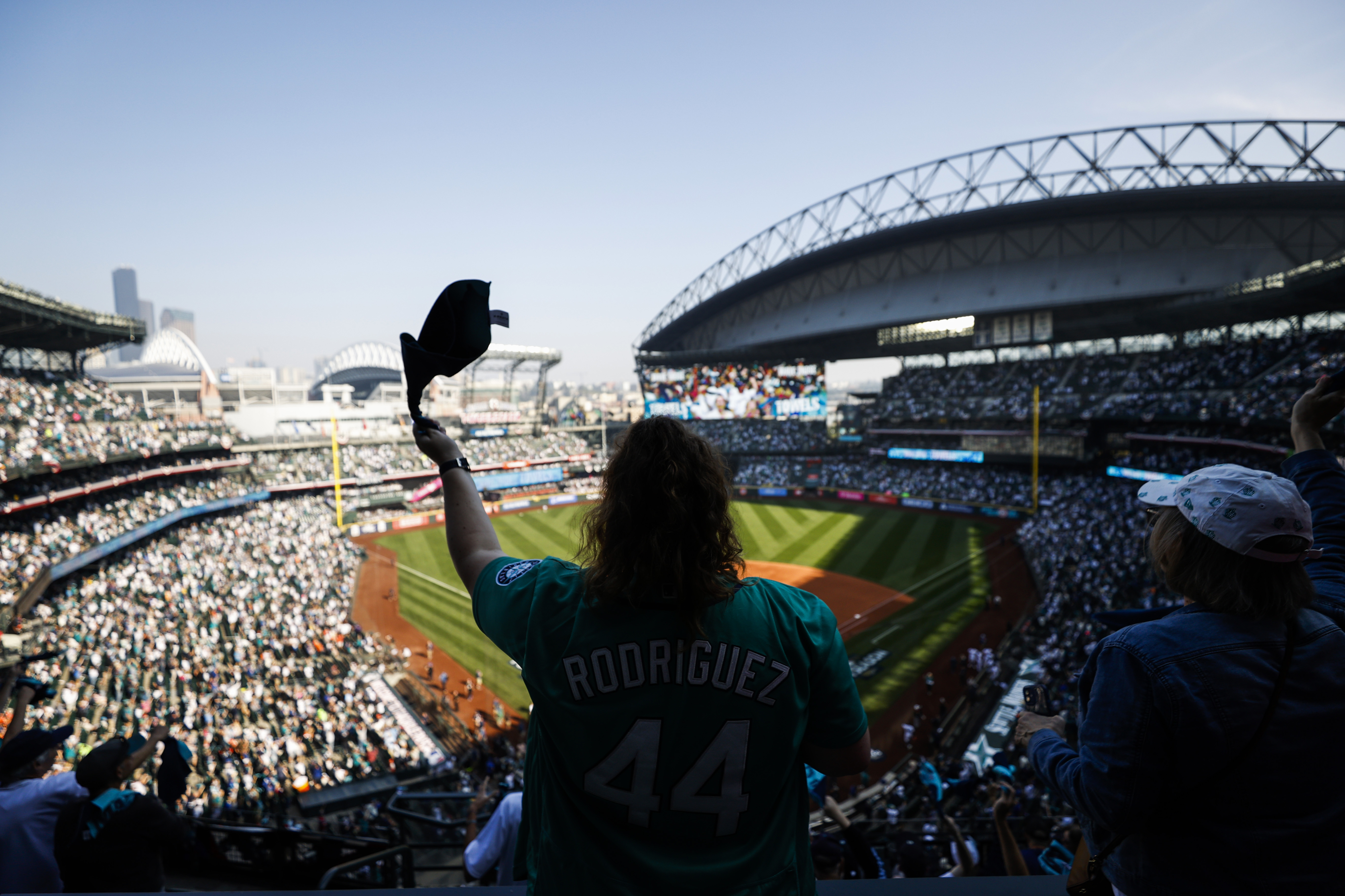 PHOTOS: Seattle Mariners vs. Houston Astros - Sept. 25, 2023 – KIRO 7 News  Seattle