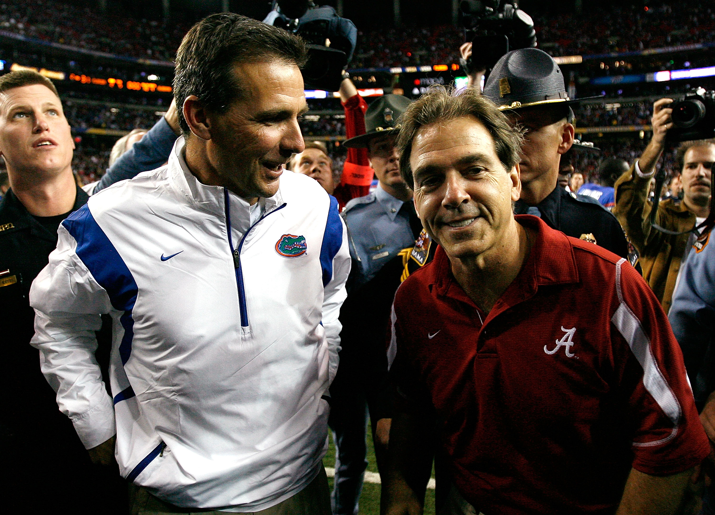 Jaguars Coach Urban Meyer visits USS Delbert D. Black > United States Navy  > News Stories