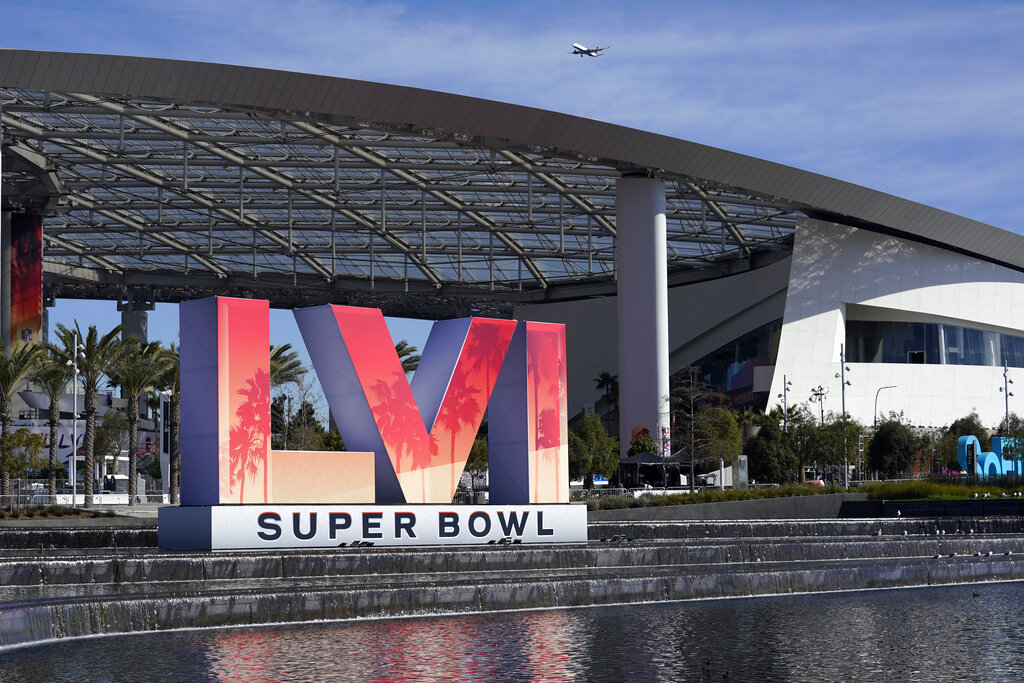 TFG in L.A. Day 1, Super Bowl LVI Preview, and a Bulls Temperature