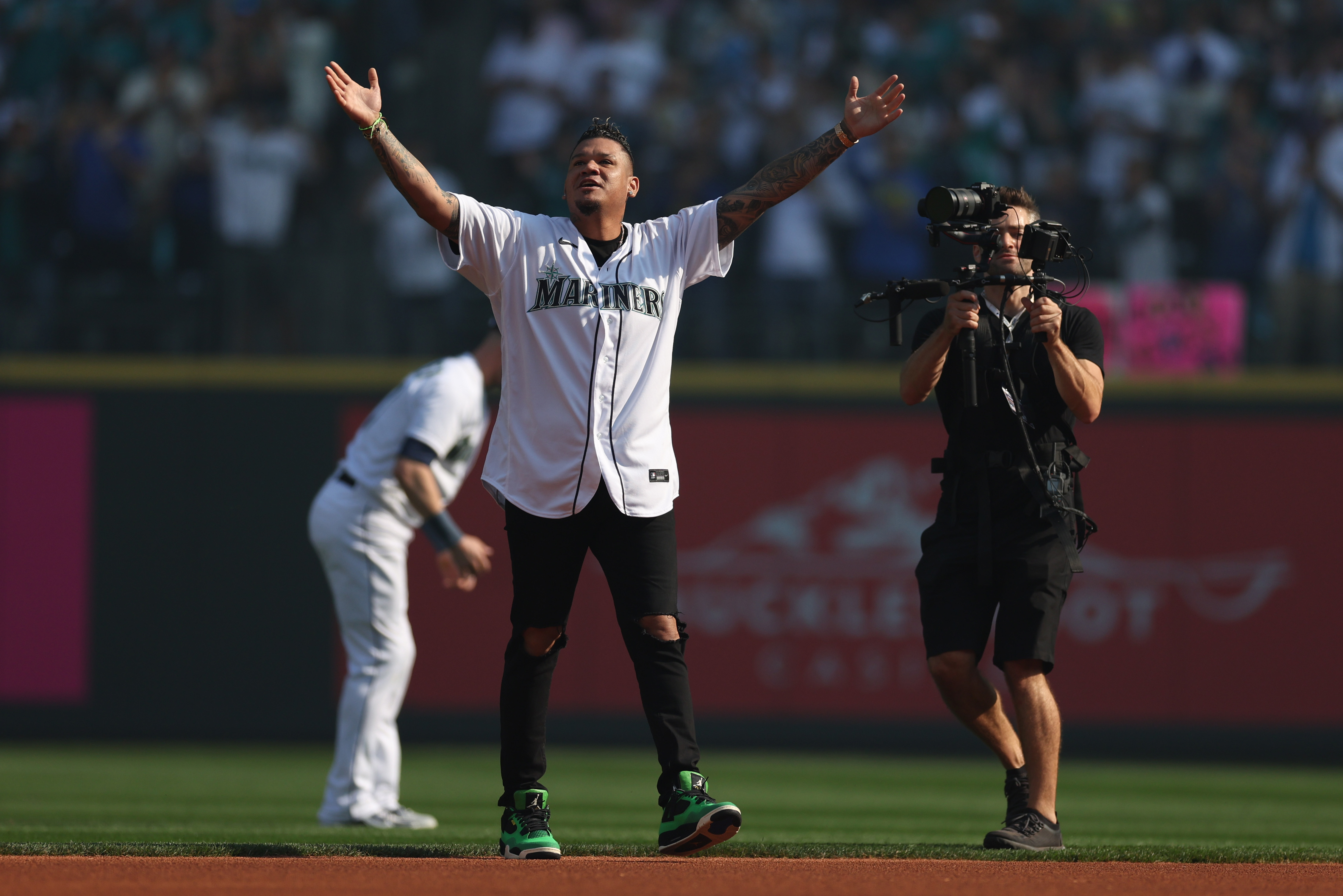 PHOTOS: Seattle Mariners vs. Houston Astros - Sept. 25, 2023 – KIRO 7 News  Seattle