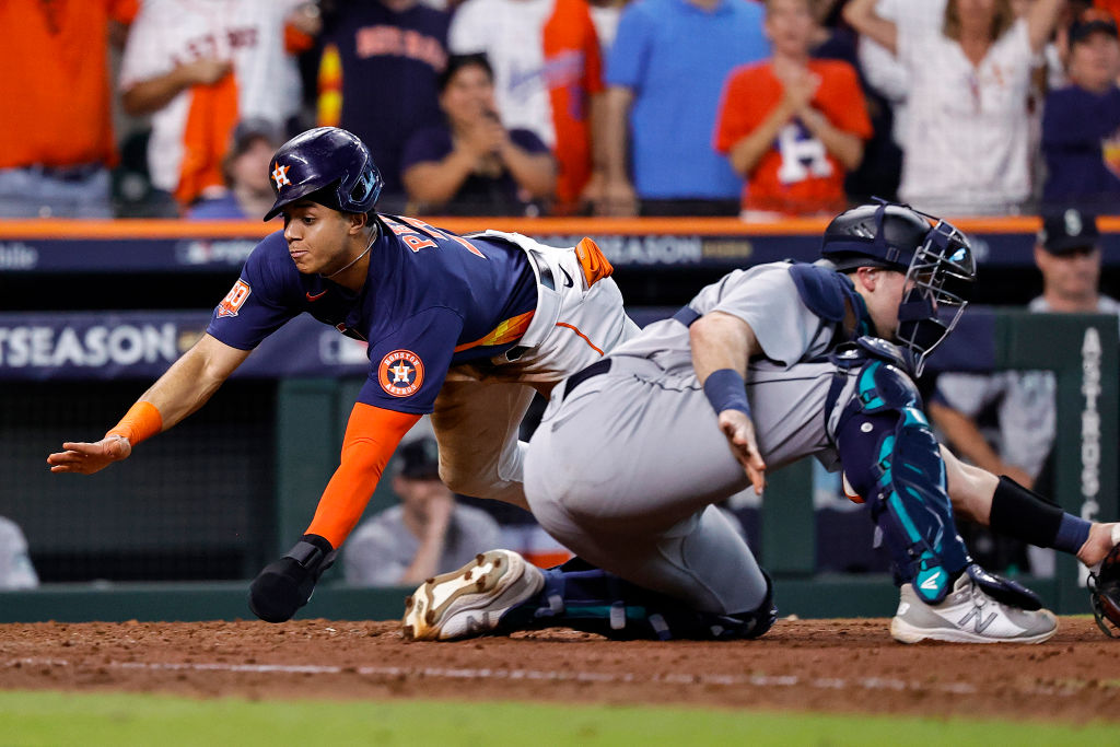 Alvarez homers again, Astros top Mariners for 2-0 ALDS lead