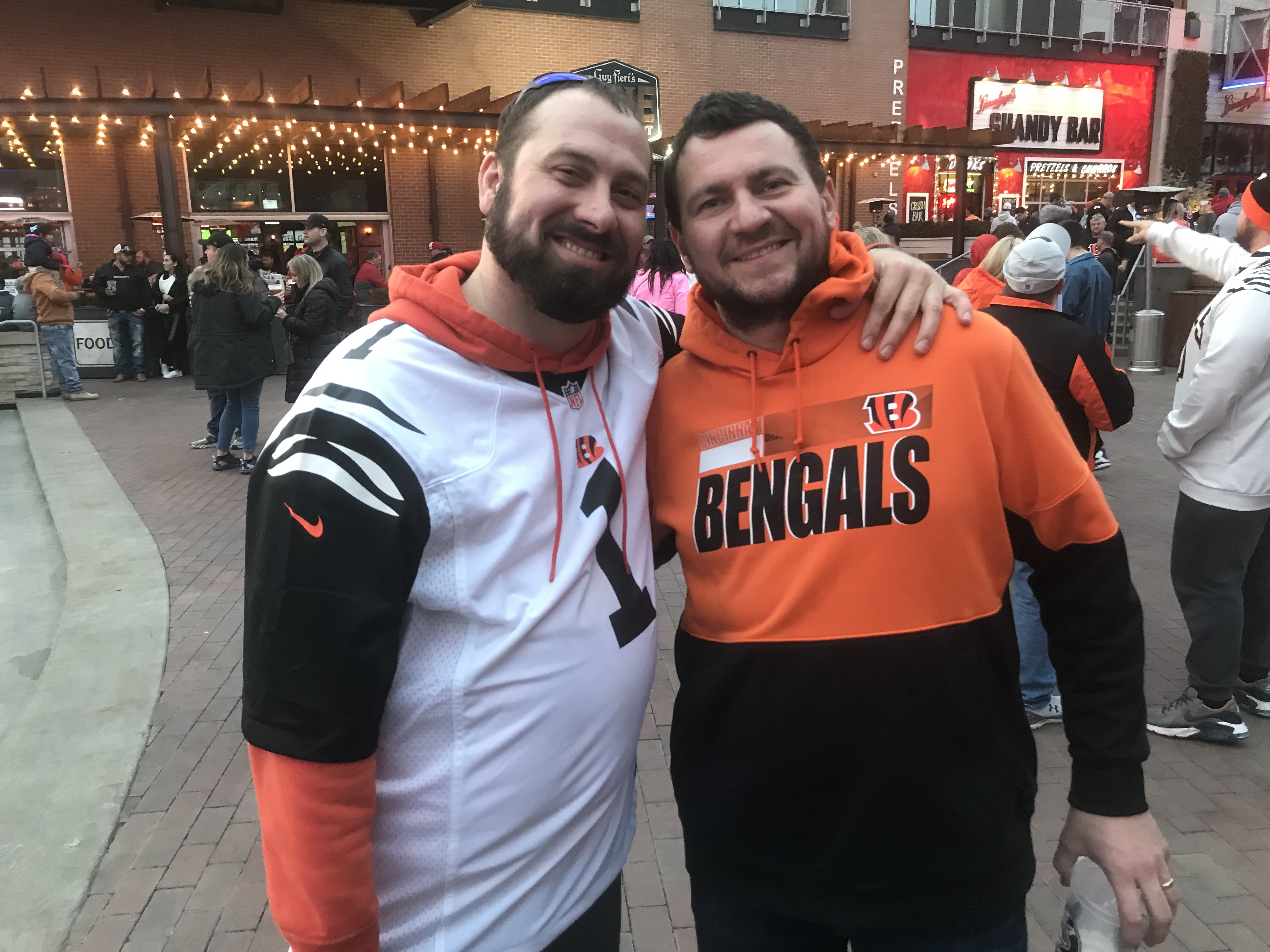 I wanted to run down here and get a good jersey;' Fans buying Bengals gear  ahead of Sunday's game – WHIO TV 7 and WHIO Radio