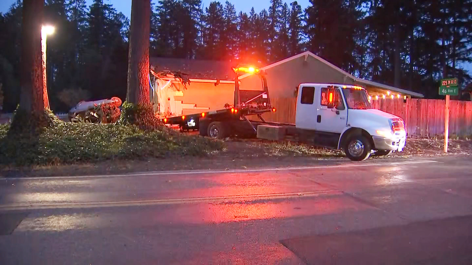 Multi-car crash closes Spanaway Loop Road, several injured