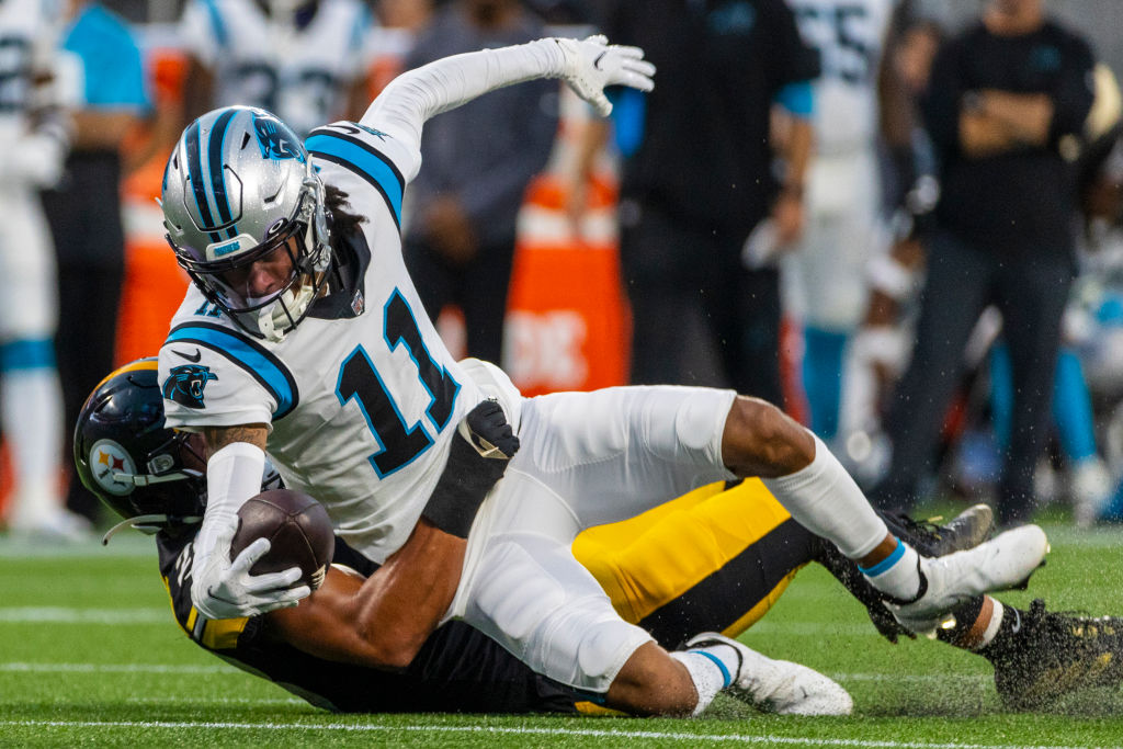 Darnold throws 2 TDs, Panthers smother Steelers backups 34-9